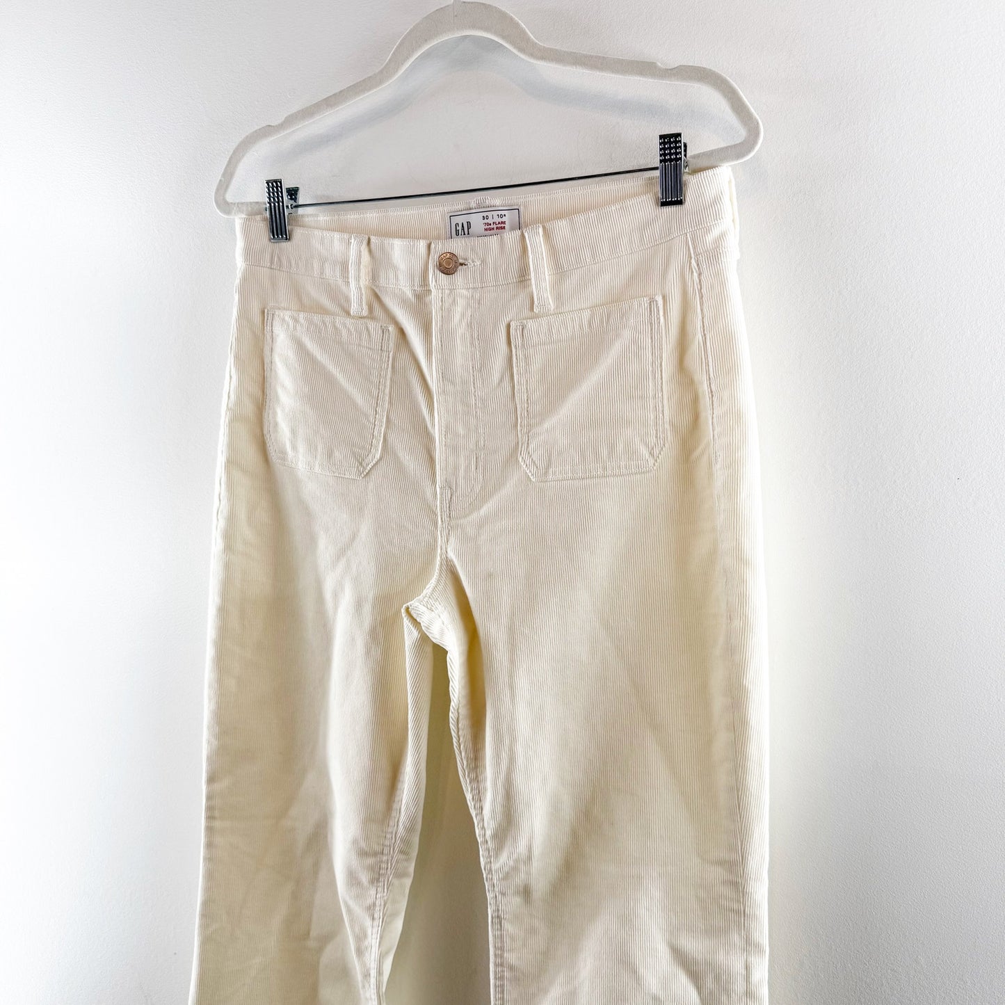 GAP 70s Flare High Rise Corduroy Patch Pocket Pants Cream 30 / 10