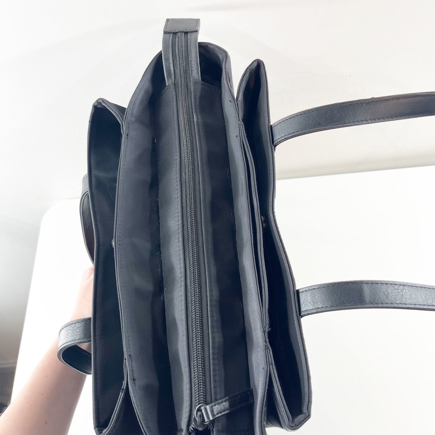 Beis The Commuter Tate Leather Nylon Bag Black