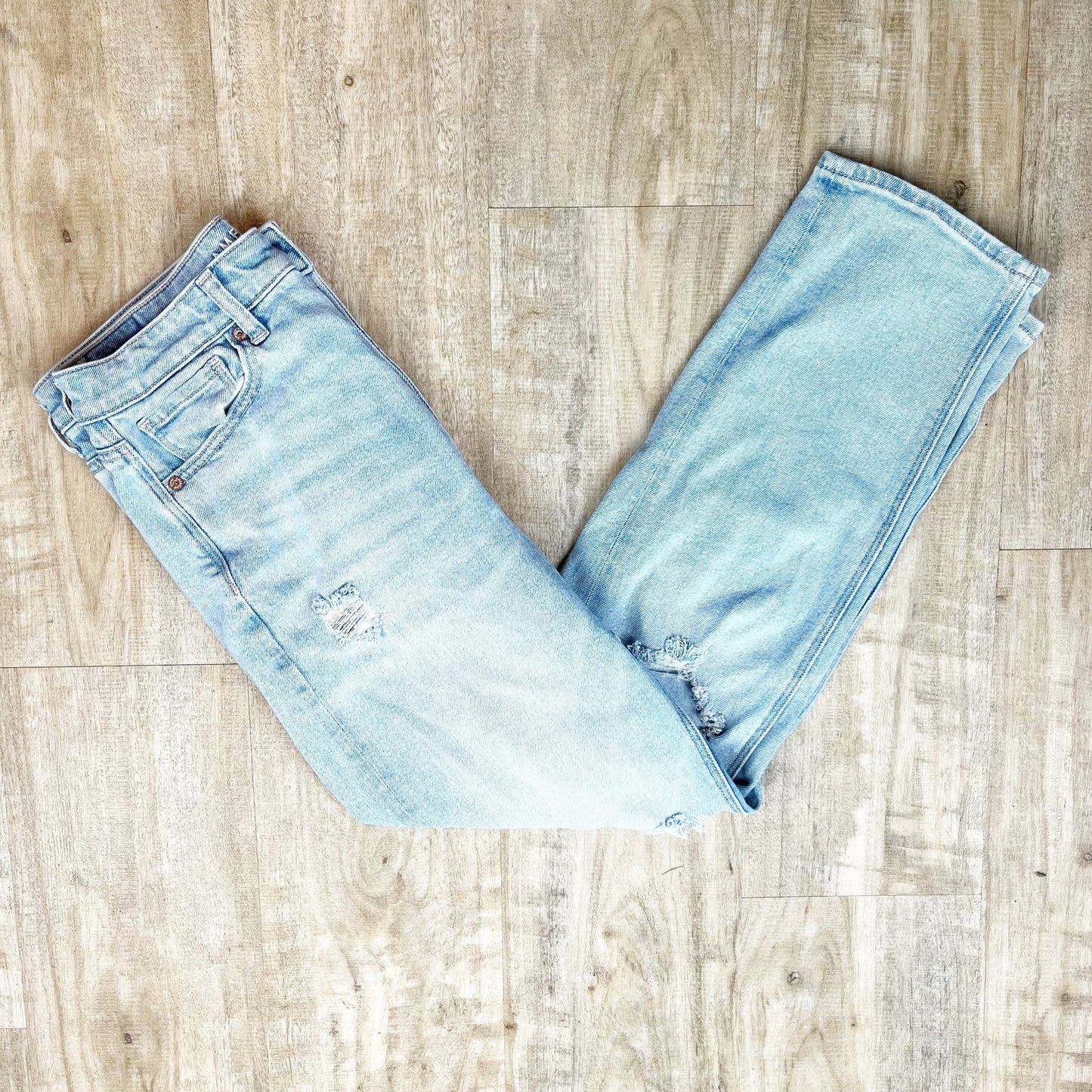 American Eagle Outfitters High Waisted Distressed Mom Straight Jeans Blue 8