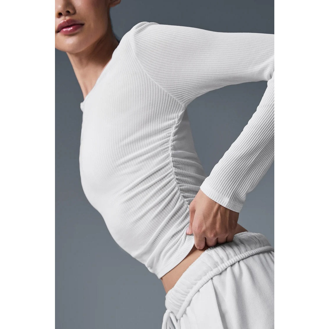 Alo Gather Long Sleeve Ribbed Ruched Top White Small