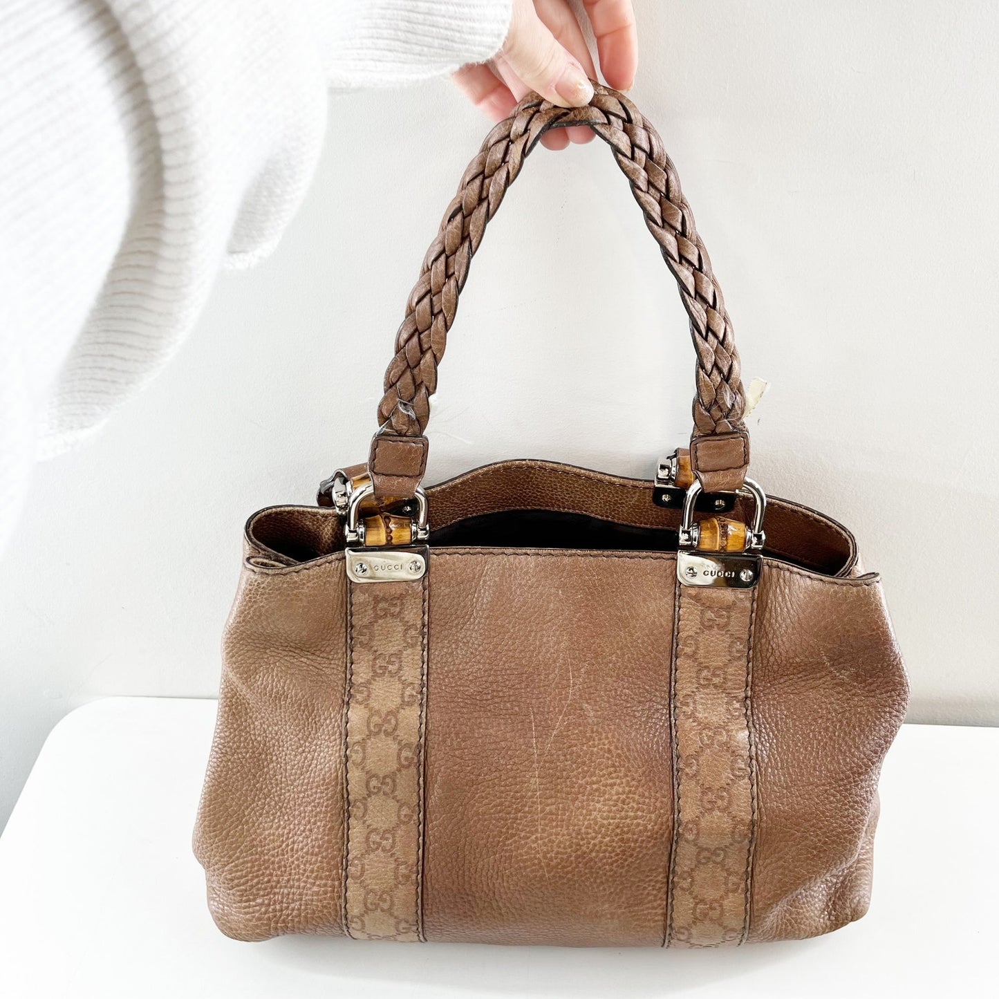 Gucci GG Vintage Signature Leather Bamboo Bar Woven Handles Tote Bag Purse Brown