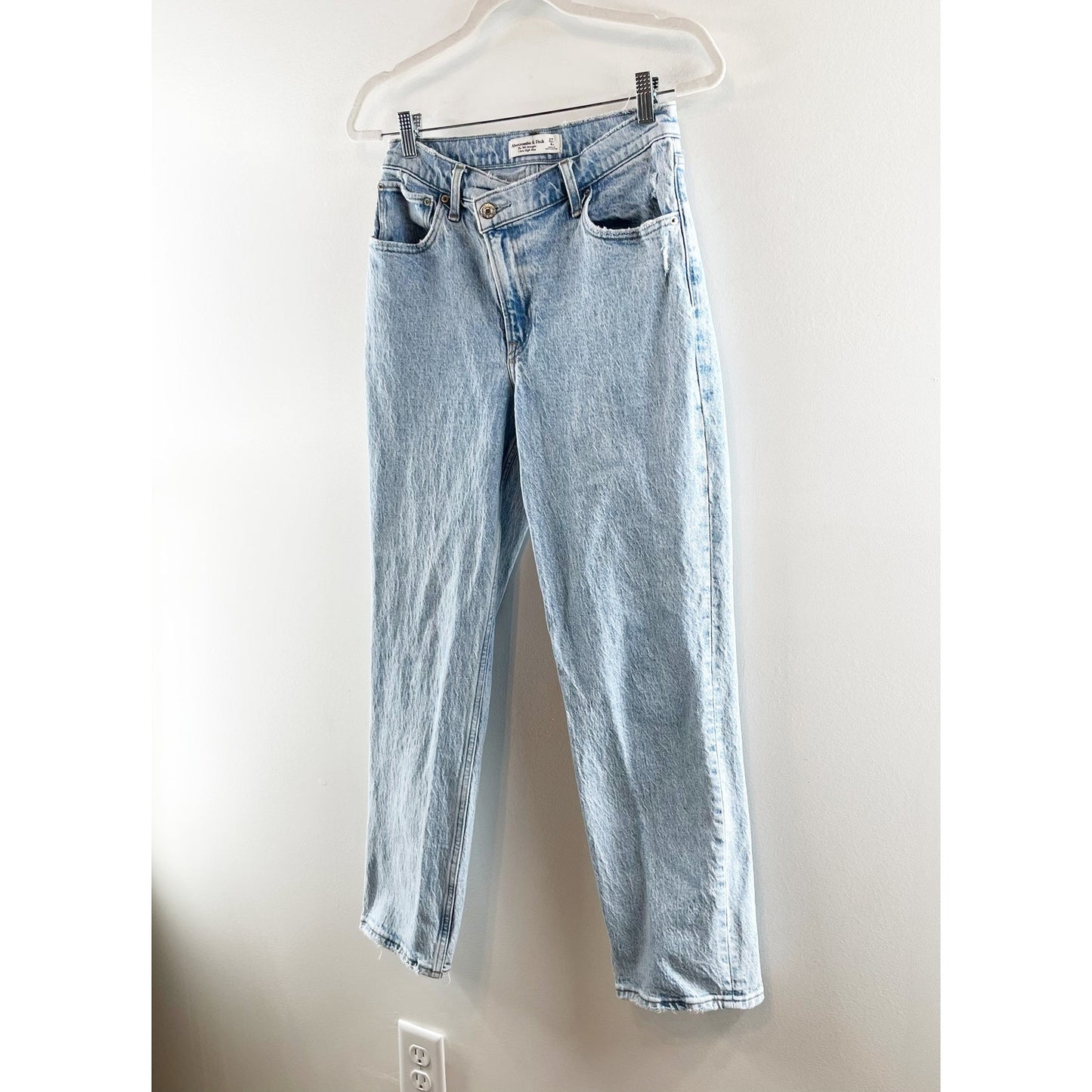 Abercrombie '90s Straight Ultra High Rise Crossover Waist Jeans Blue 4 P