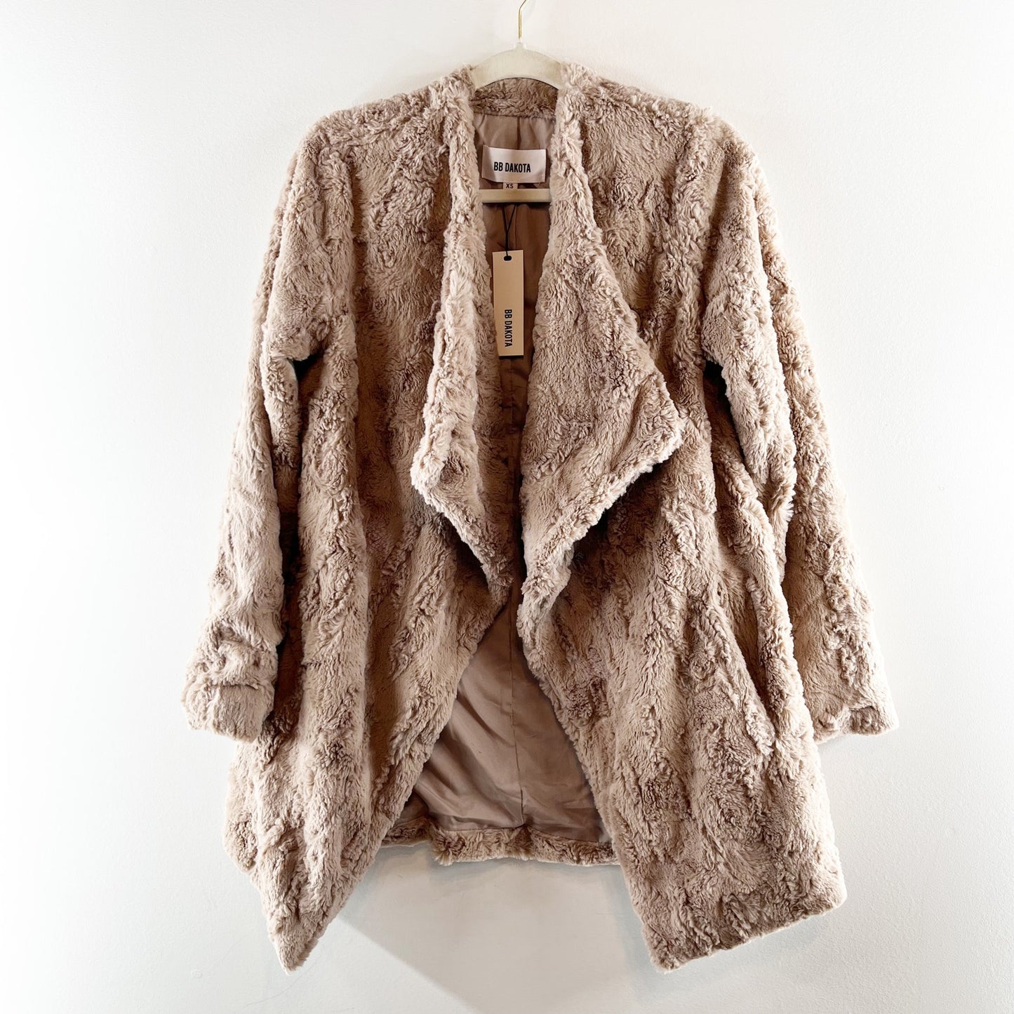 BB Dakota Long Sleeve Asymmetric Waterfall Open Tucker Faux Fur Jacket Tan XS