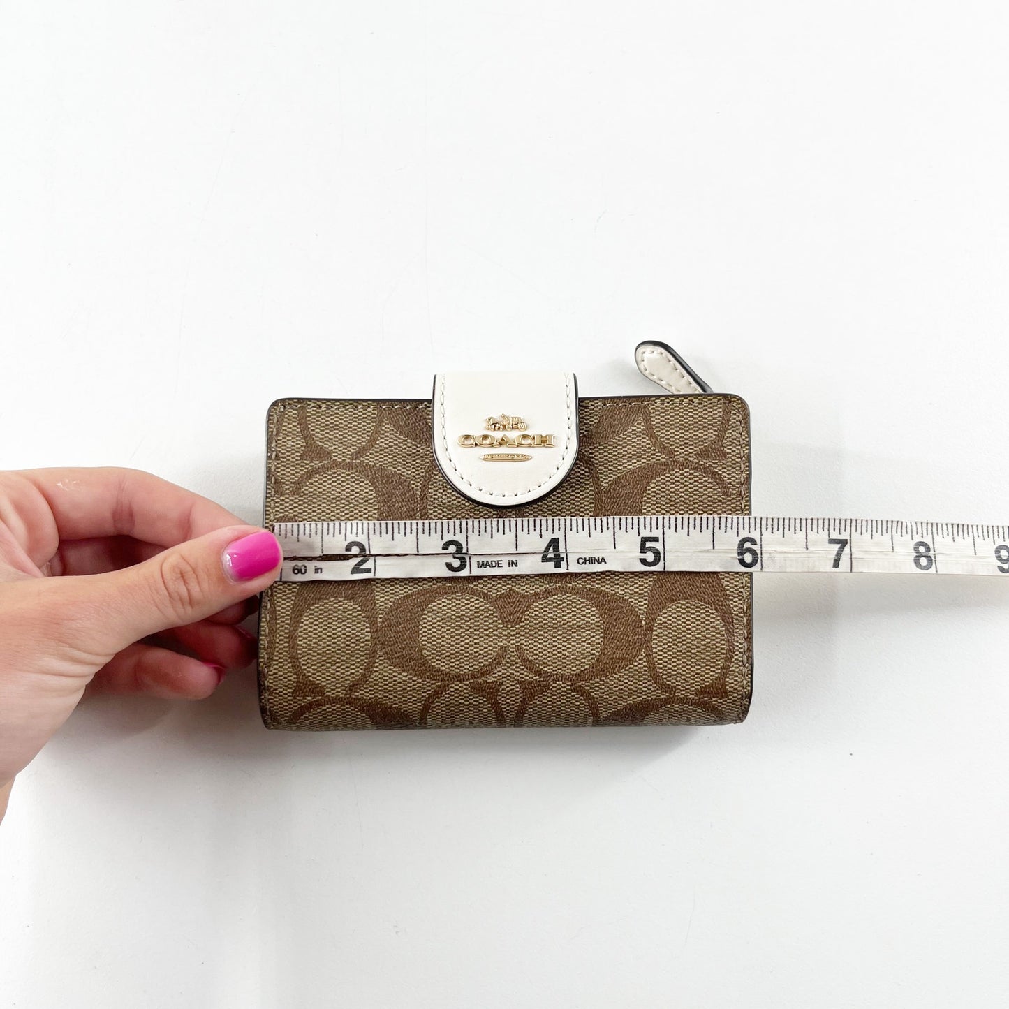 Coach Signature C Canvas Corner Zip Bi-Fold Wallet Tan Brown White