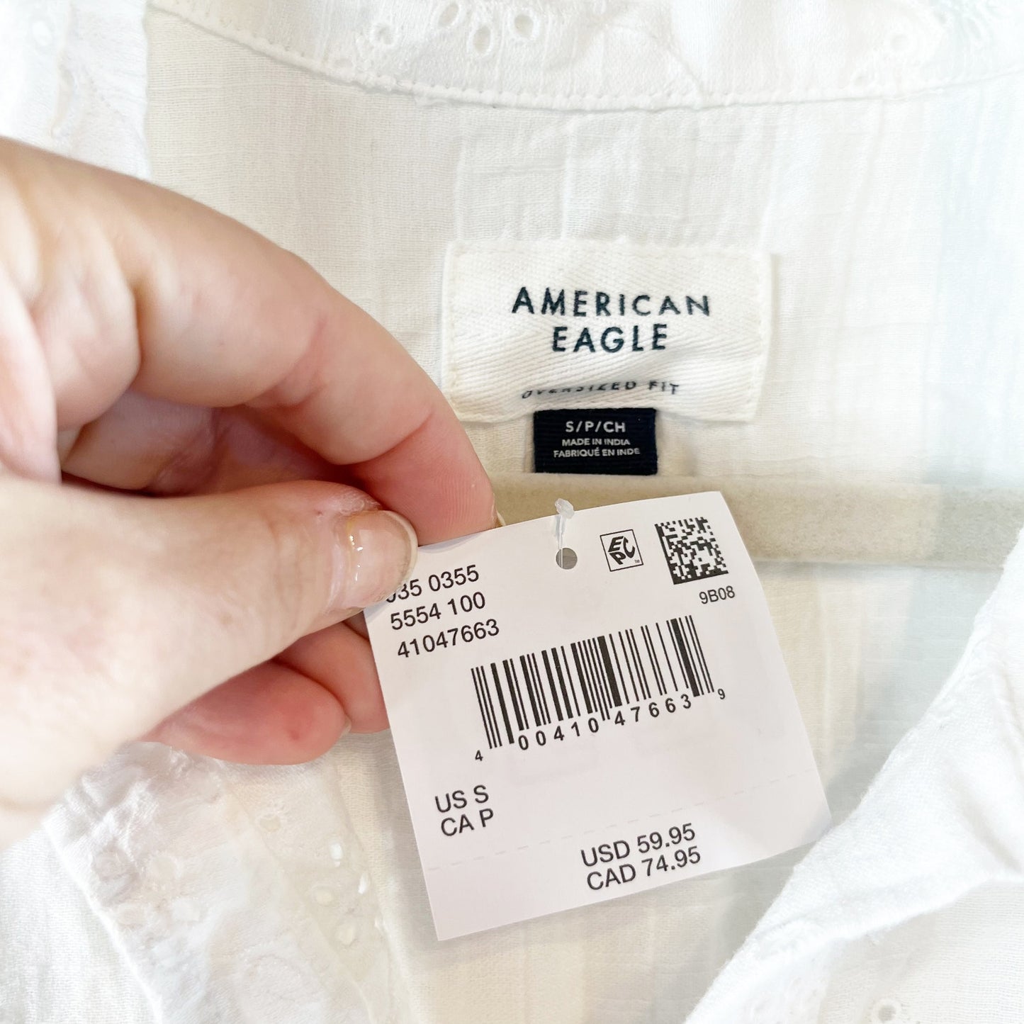American Eagle Long Sleeve Eyelet Button Down Oversized Shirt White Small