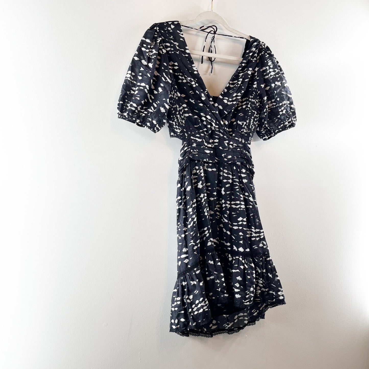Heartloom Printed Puff Sleeve Surplice V-Neck Cutout Mini Dress Black Small