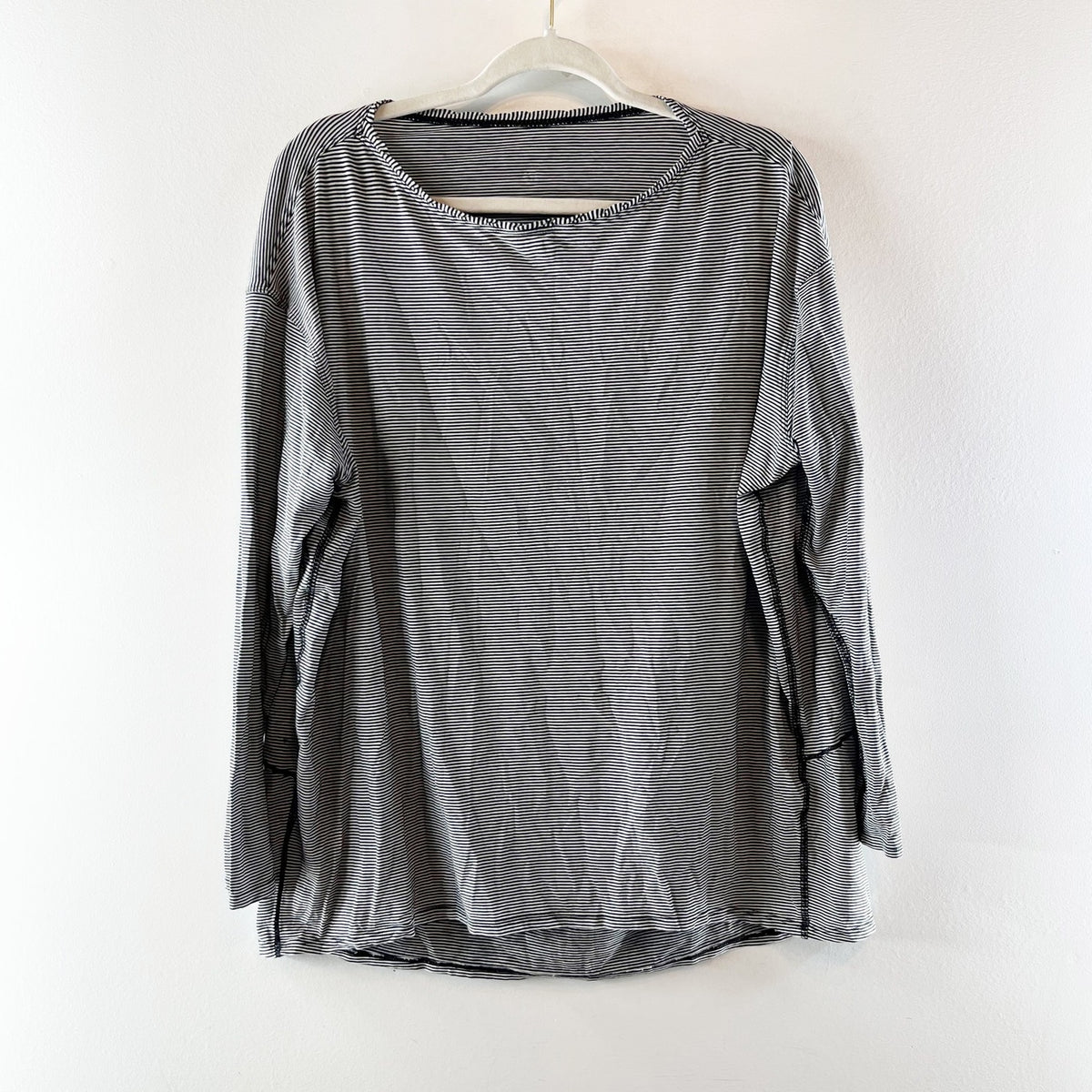 Lululemon Back In Action Long Sleeve Tee Shirt Tonka Stripe Black White Large