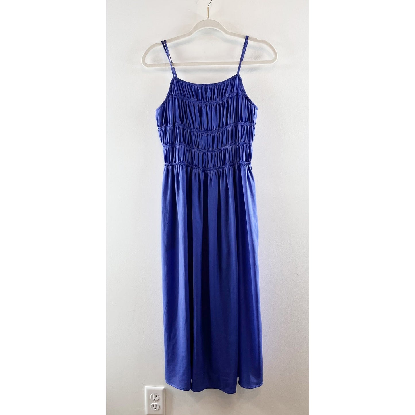 Gap Sleeveless Smocked Slip Midi Dress with Pockets Alice Blue Medium