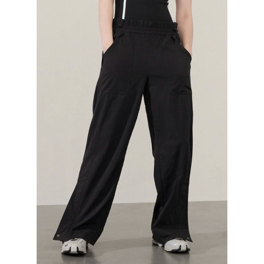 Athleta Trekkie High Rise Parachute Wide Leg Track Pants Black 4