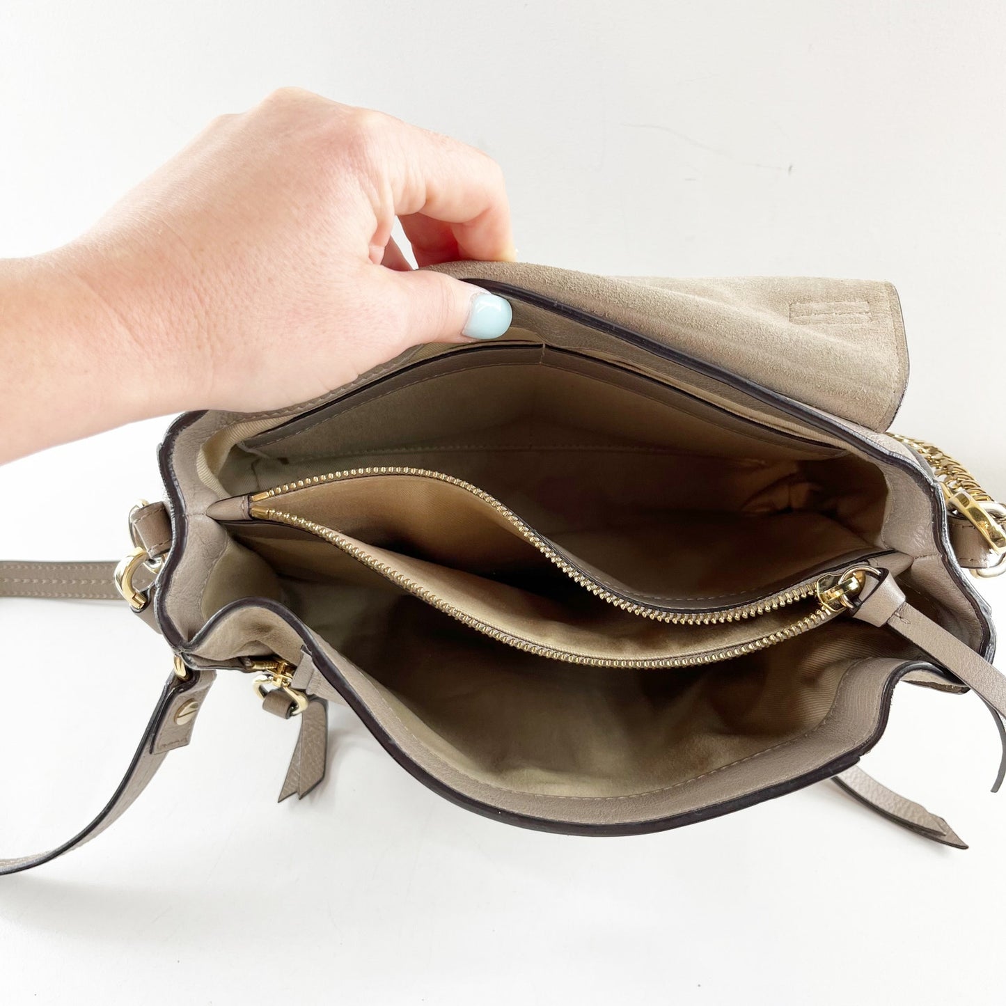 Chloé Faye Leather Crossbody Day Bag Purse Motty Grey