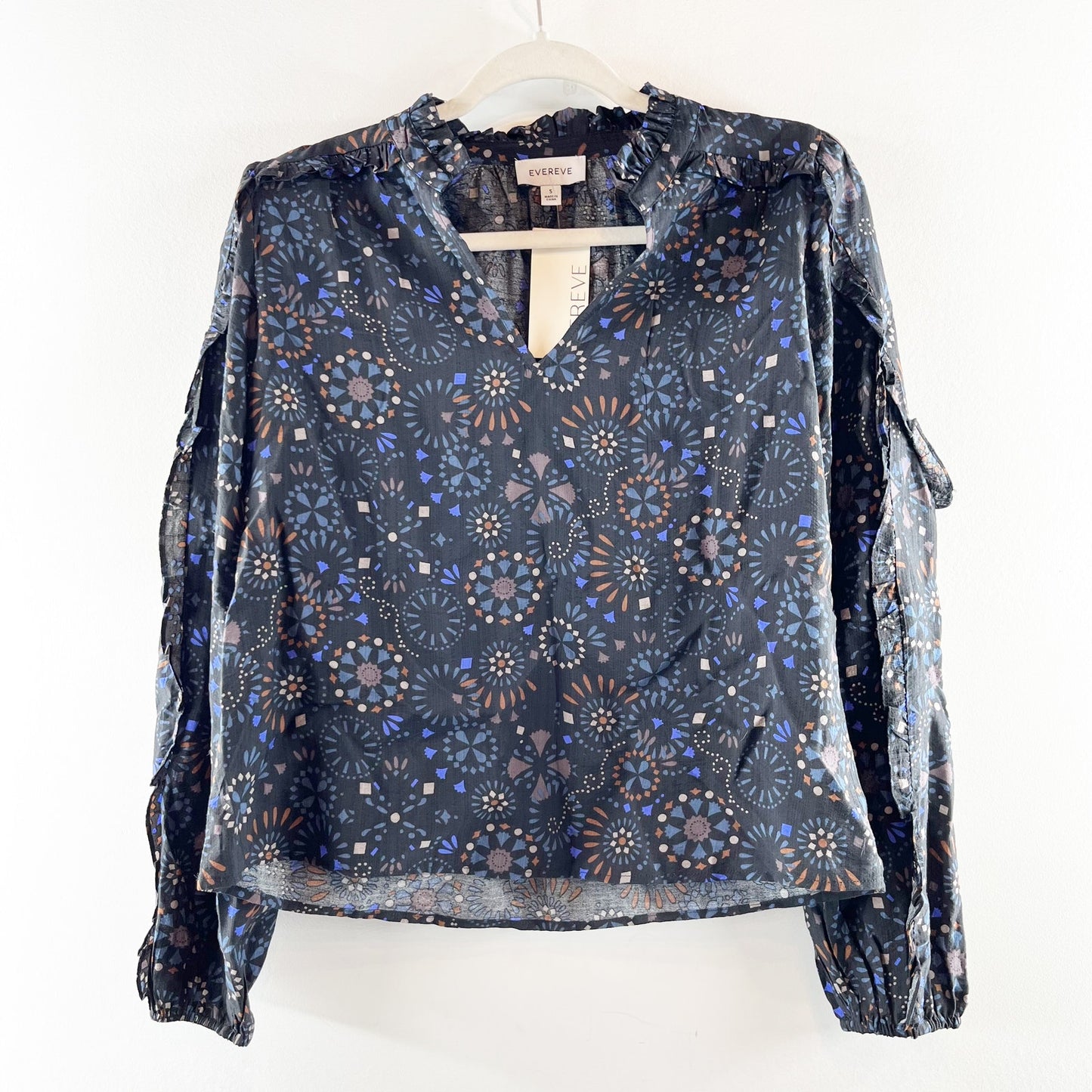 Evereve Dana Long Sleeve Ruffle Printed Blouse Black Small