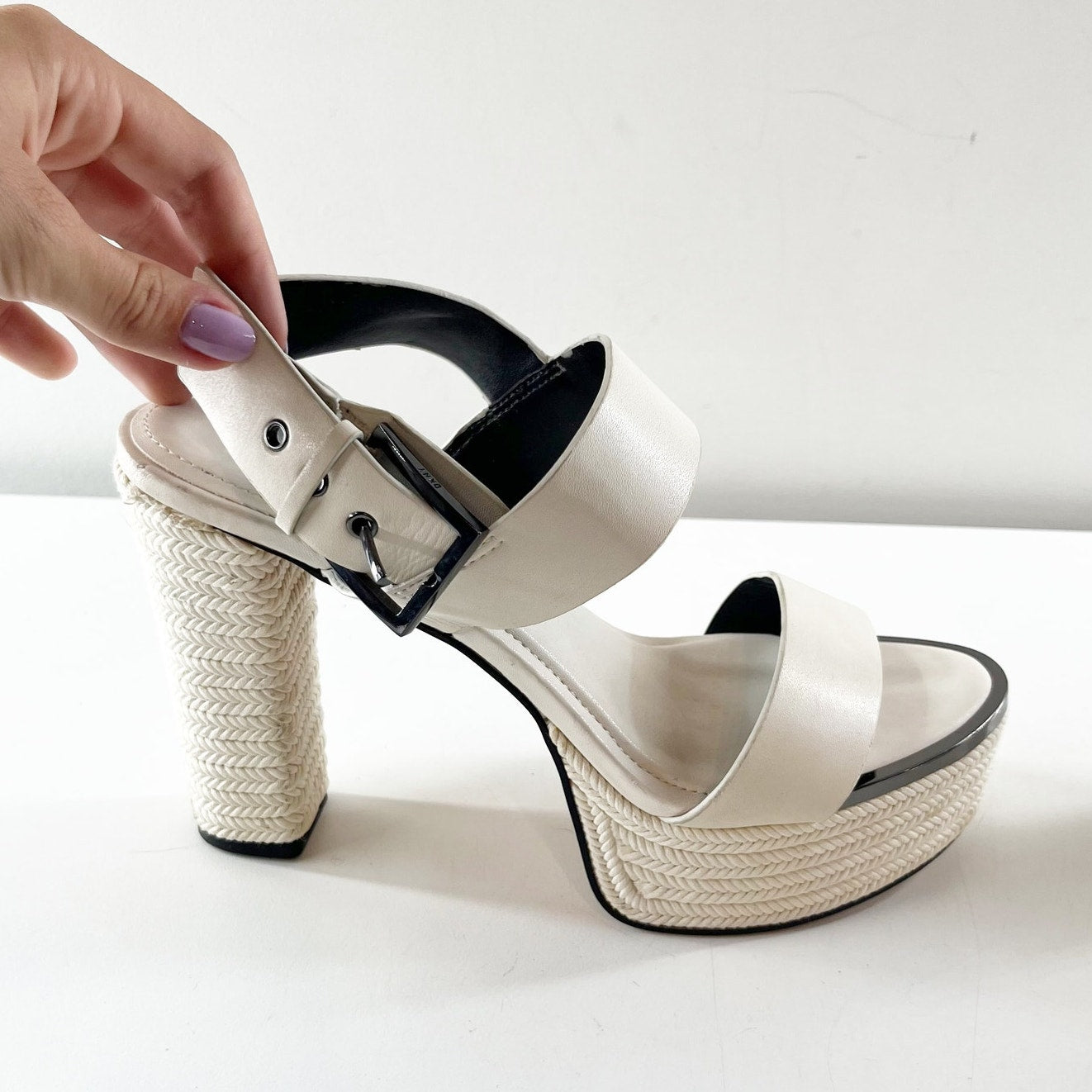 DKNY Everyday Block Heel Yadira-Platform Slingback Sandals Egg Nog 8.5