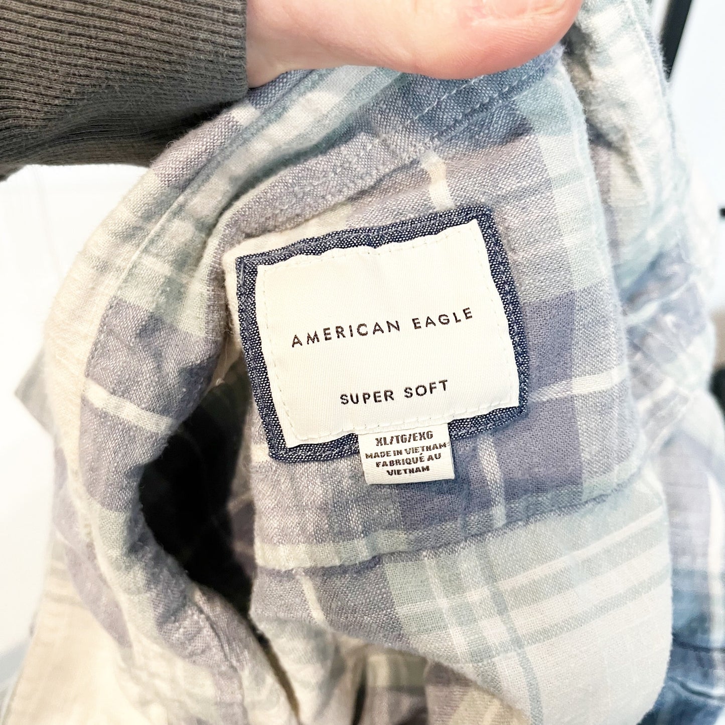 American Eagle Plaid Check Super Soft Button Up Flannel Shirt Blue White XL