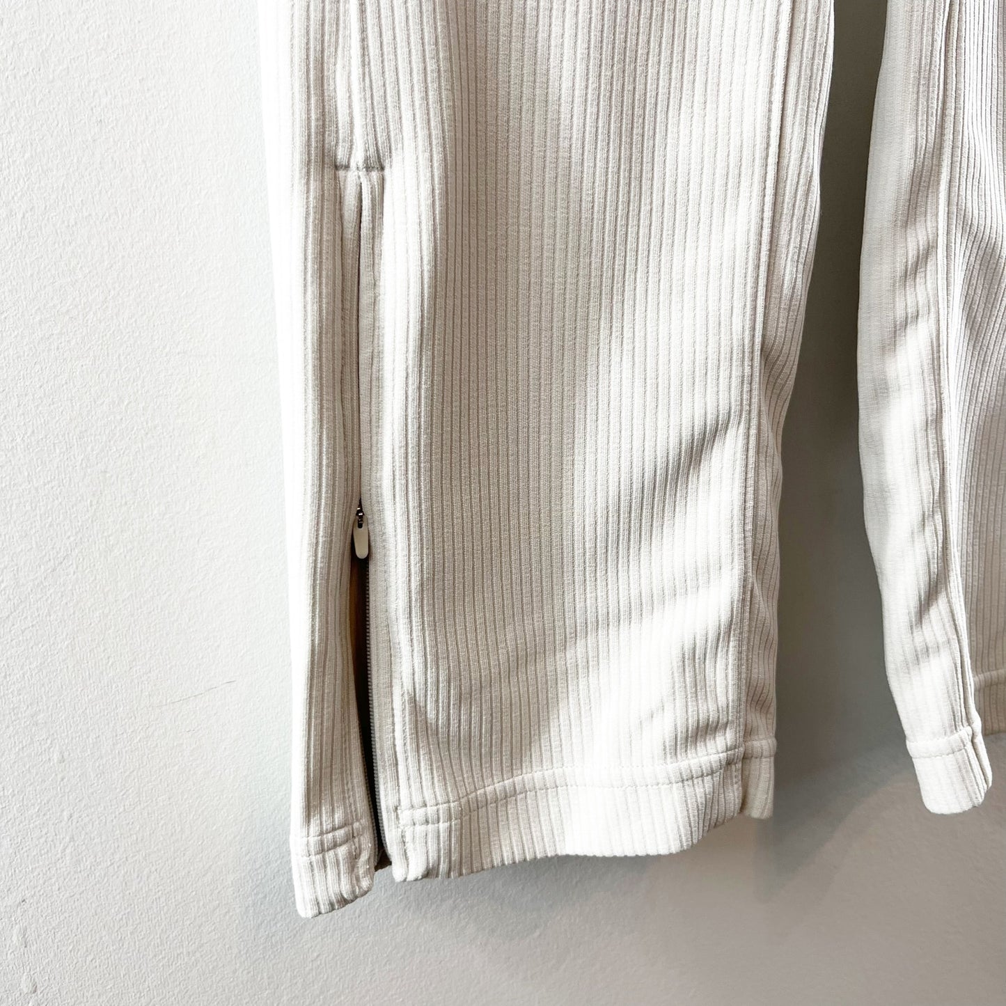 Lululemon Ribbed Softstreme Zip-Leg High-Rise Cropped Pants 25" Bone Cream 4