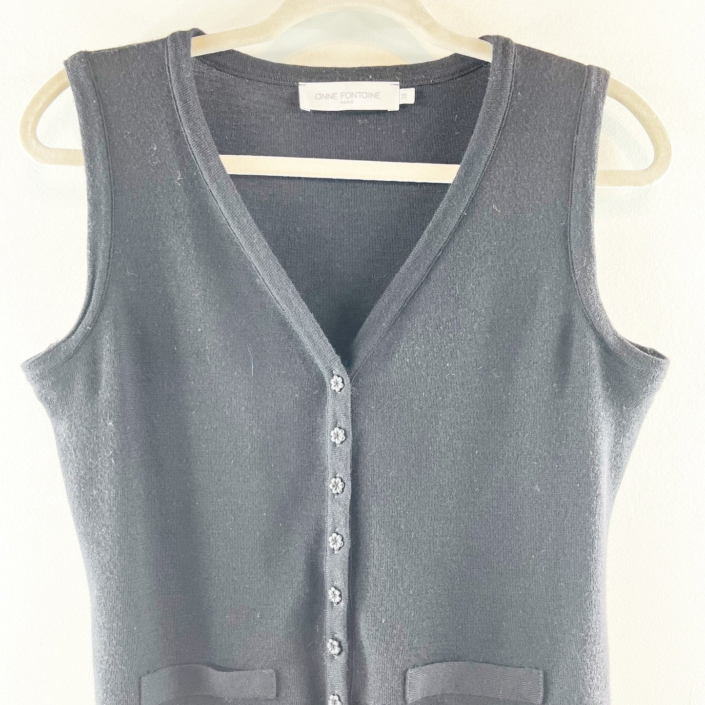 Anne Fontaine Paris Sleeveless Button Front V-Neck Sweater Vest Black 38