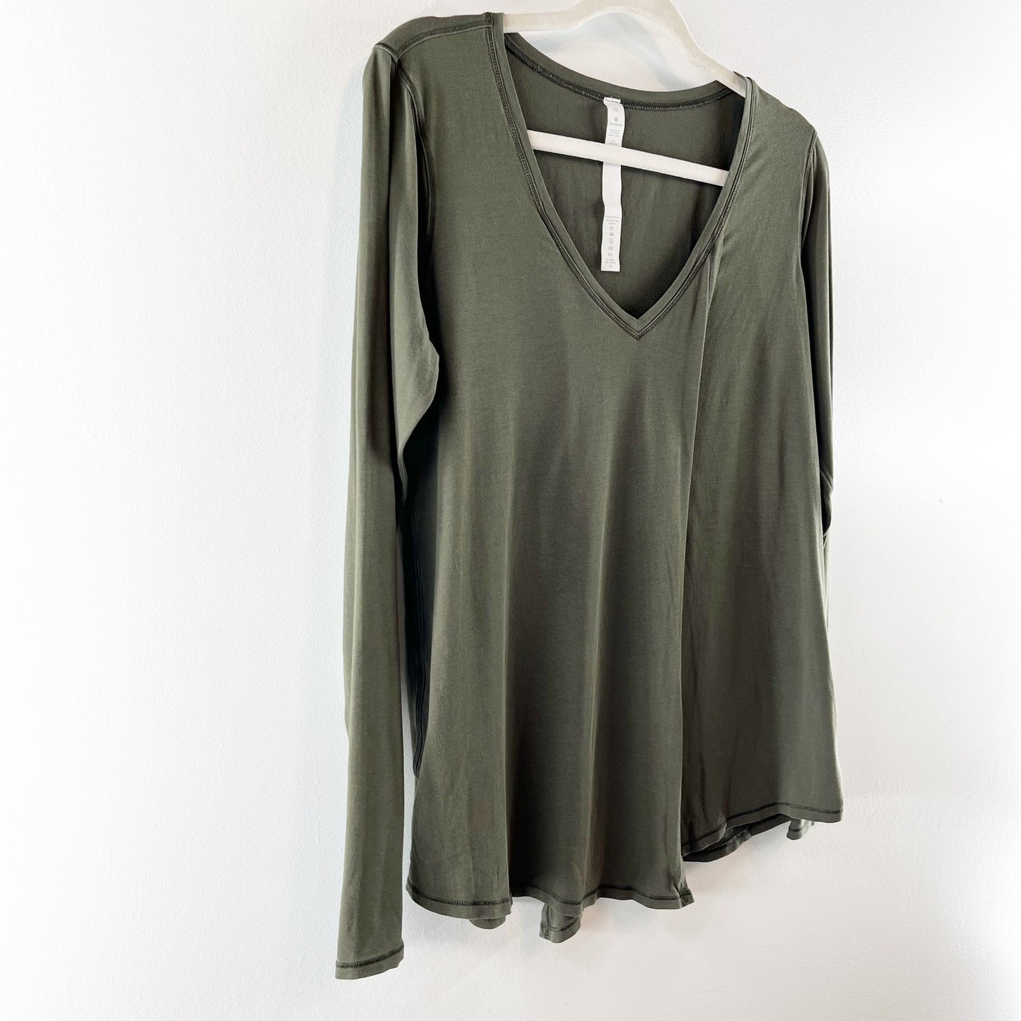 Lululemon V Neck Long Sleeve Faux Wrap Front T-Shirt Green 10