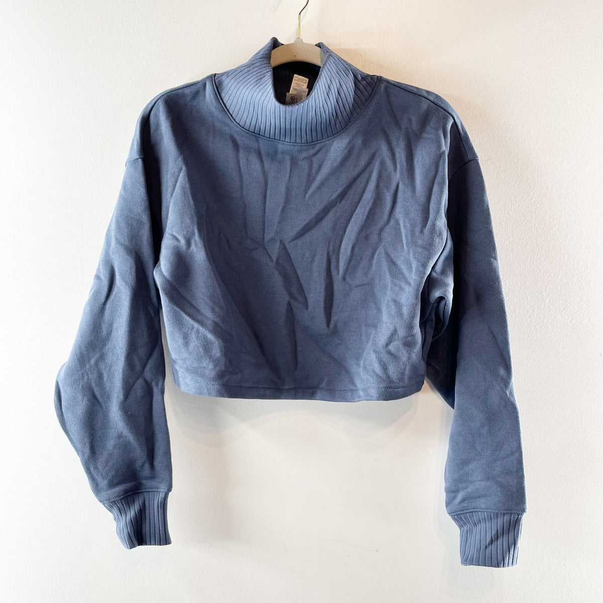 Alo Yoga Ribbed Mock Neck Cropped Serenity Coverup Sweatshirt Bluestone Blue XS