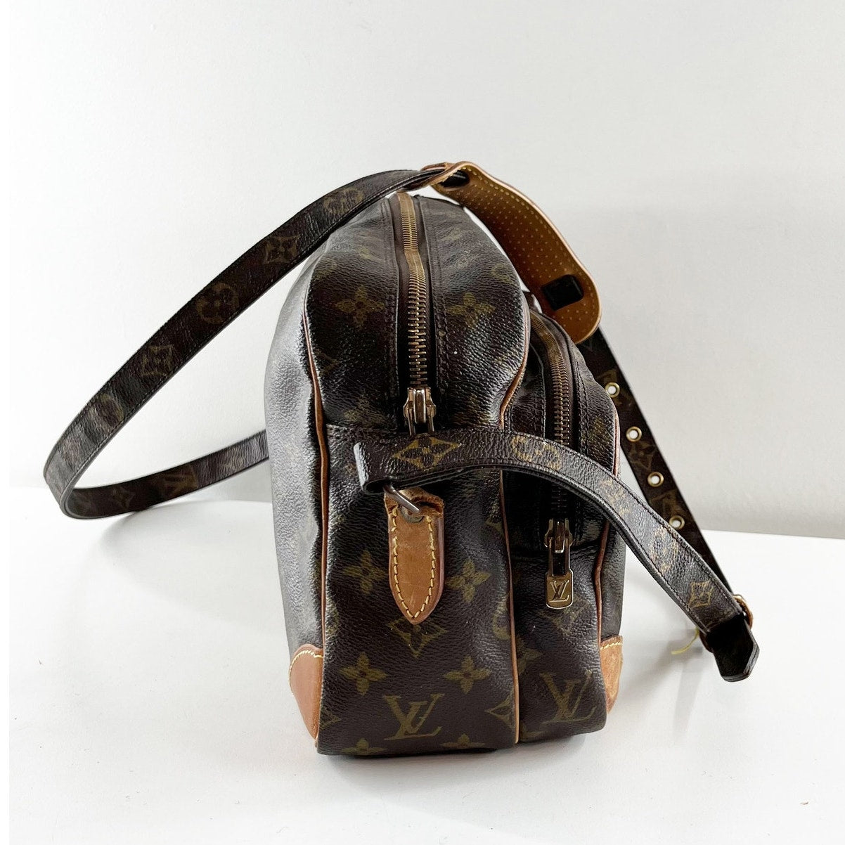 Louis Vuitton Monogram Nile Leather & Canvas Messenger Shoulder Bag Brown