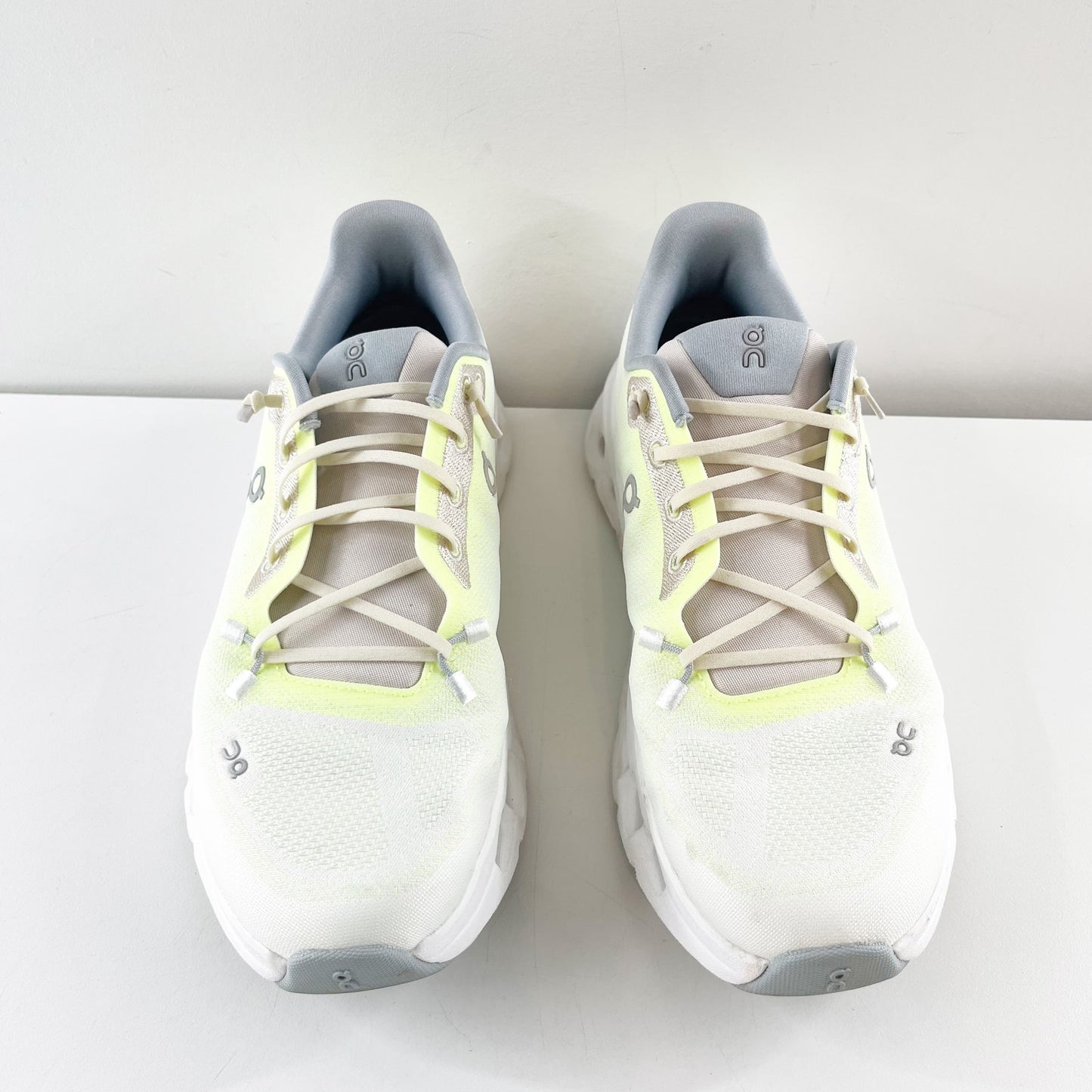 On Running Cloudtilt Comfort Shoes Sneakers White Neon Lime Green 8.5