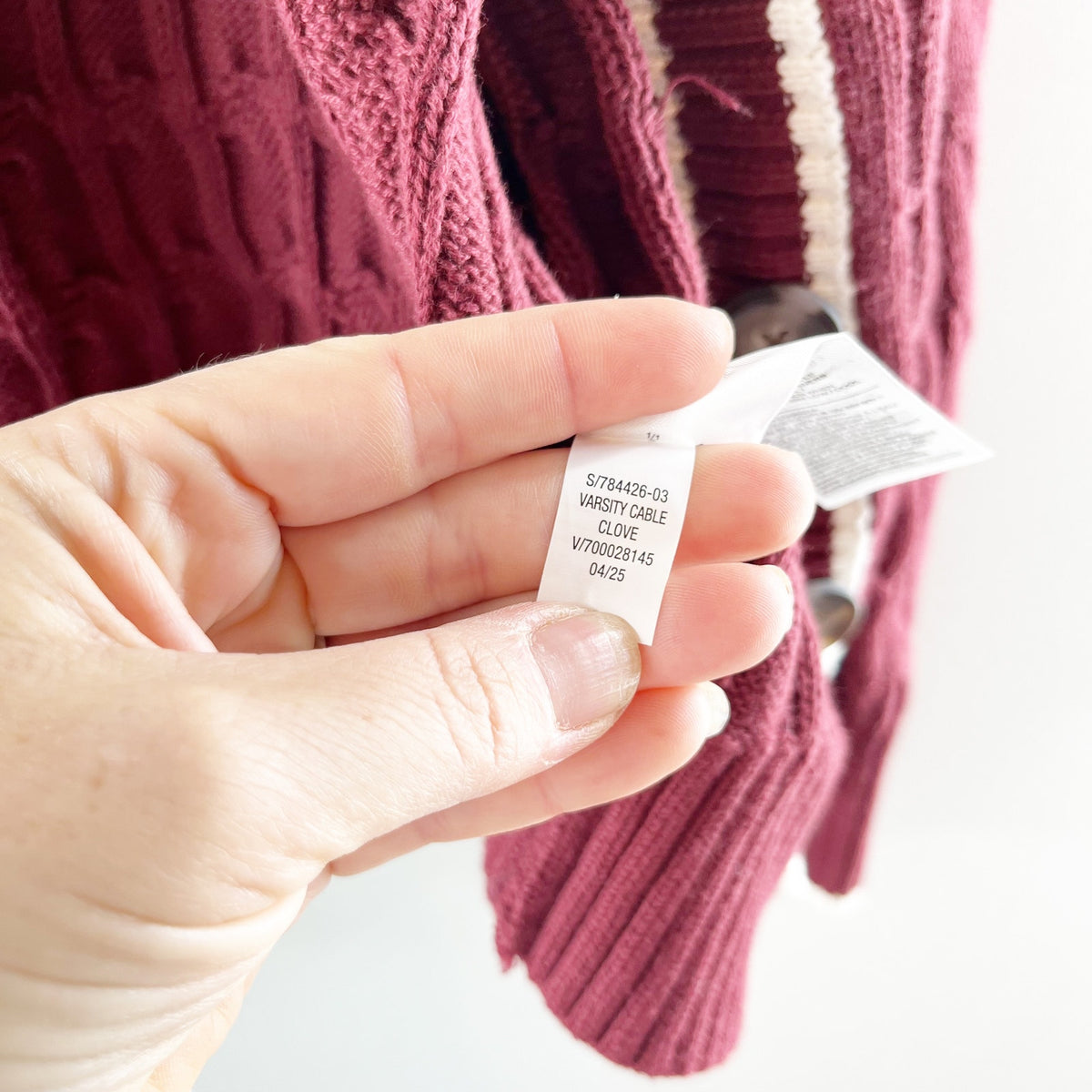 Old Navy Slouchy Cable Knit Cardigan Sweater V Neck Long Sleeve Maroon Red Small