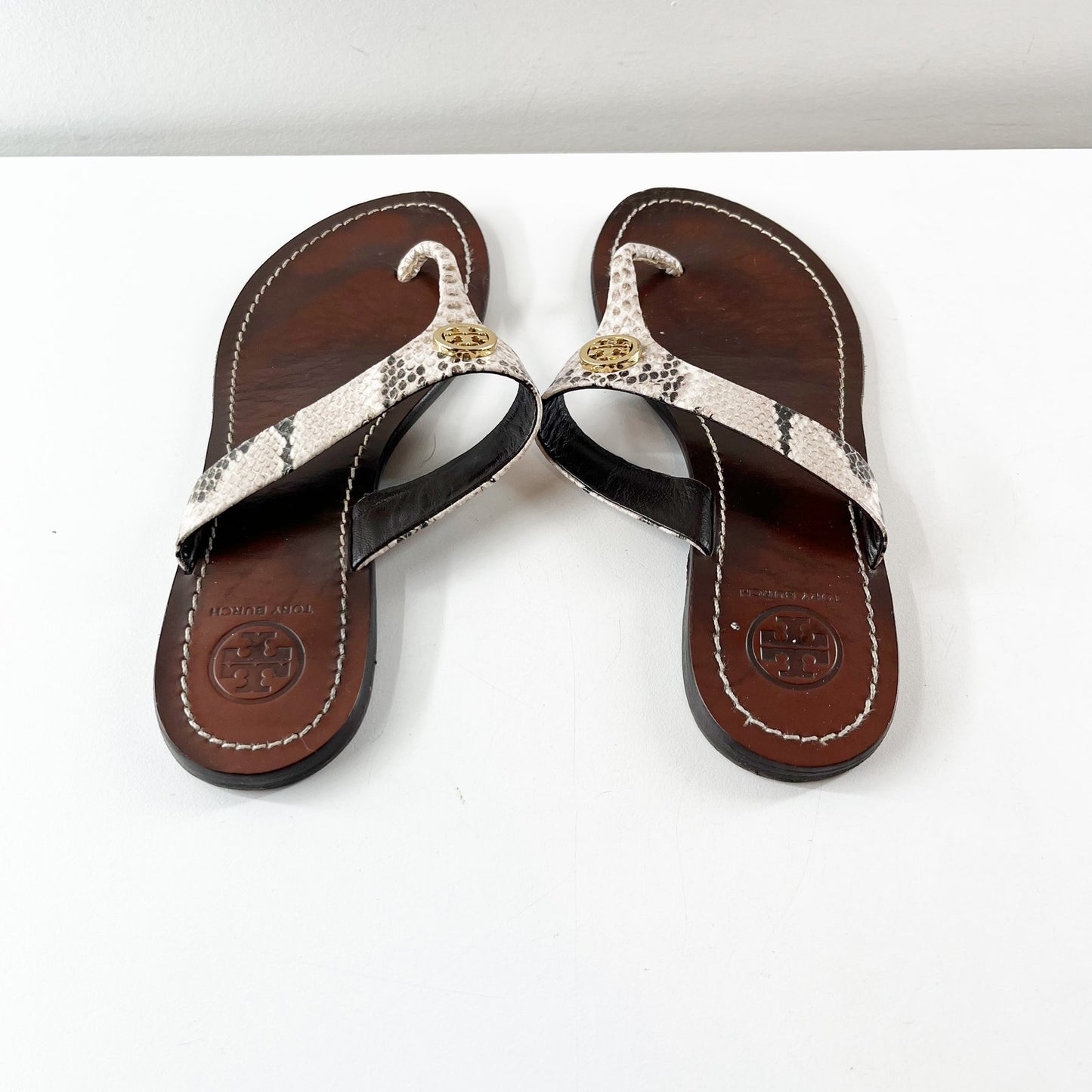 Tory Burch Cameron Snakeskin Embossed Leather Flat Thong Sandals Brown 7