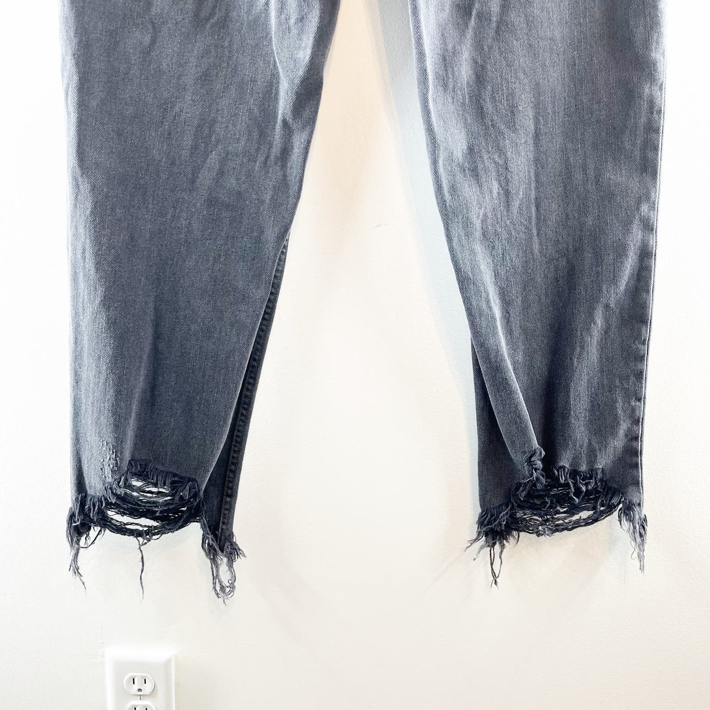 Free People We The Free Chewed Up Midrise Straight Jeans Black 31 / 12