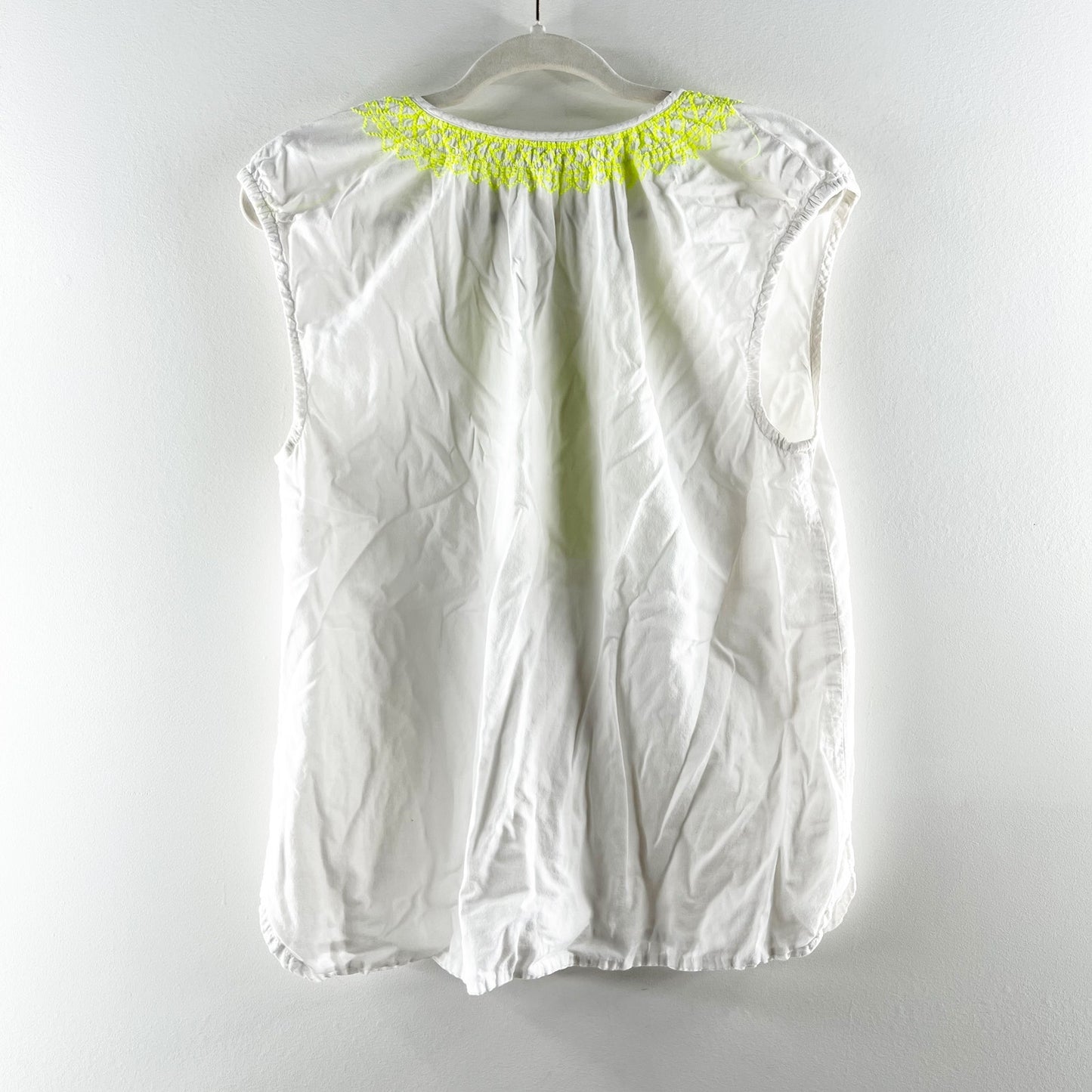 Roberta Roller Rabbit 100% Cotton Embroidered V-Neck Blouse White Green Medium