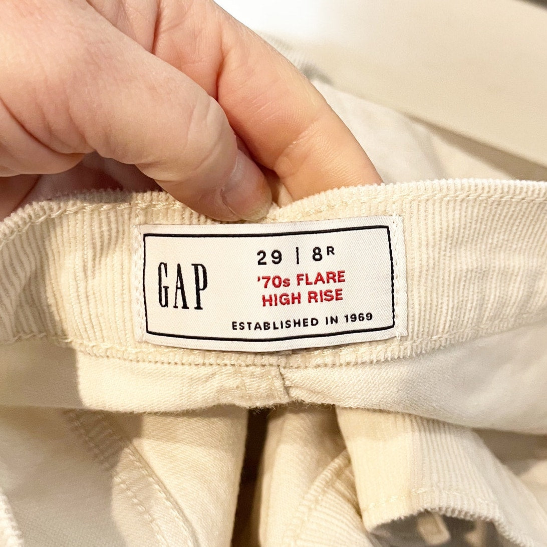 GAP High Rise '70s Flare Patch Pocket Corduroy Pants Birch Cream 8