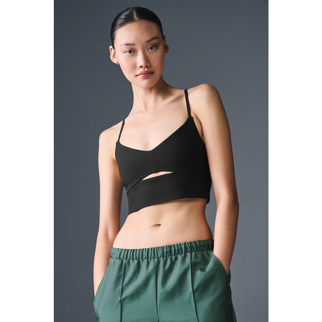 Alo Yoga Alosoft Highlight Cutout Sports Bra Top Black Small