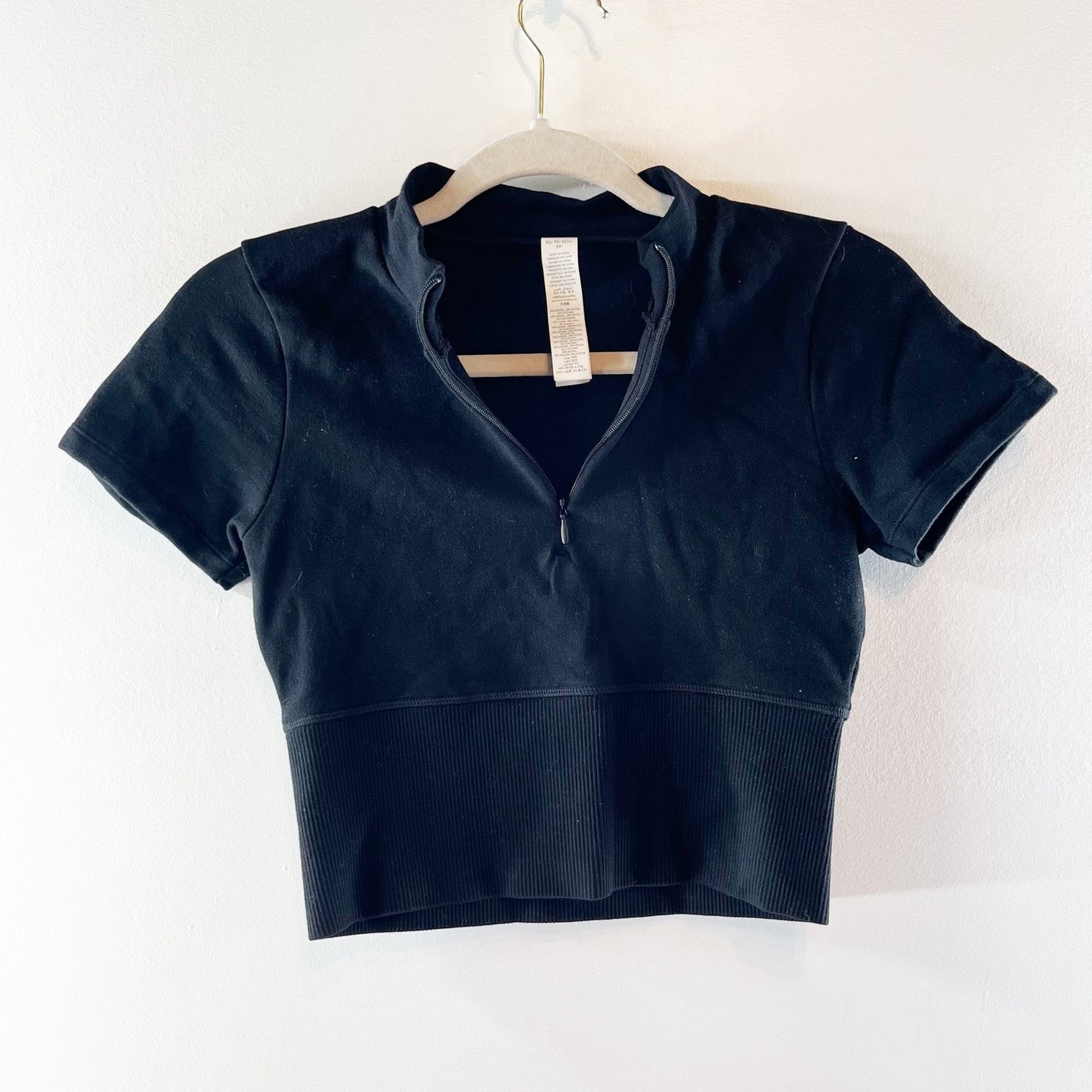 Alo Seamless Winter Warm Plush Cropped Short Sleeve Top Black XS