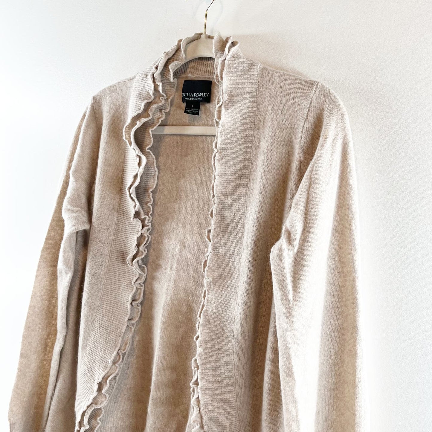 Cynthia Rowley 100% Cashmere Ruffle Trim Cardigan Sweater Beige Large