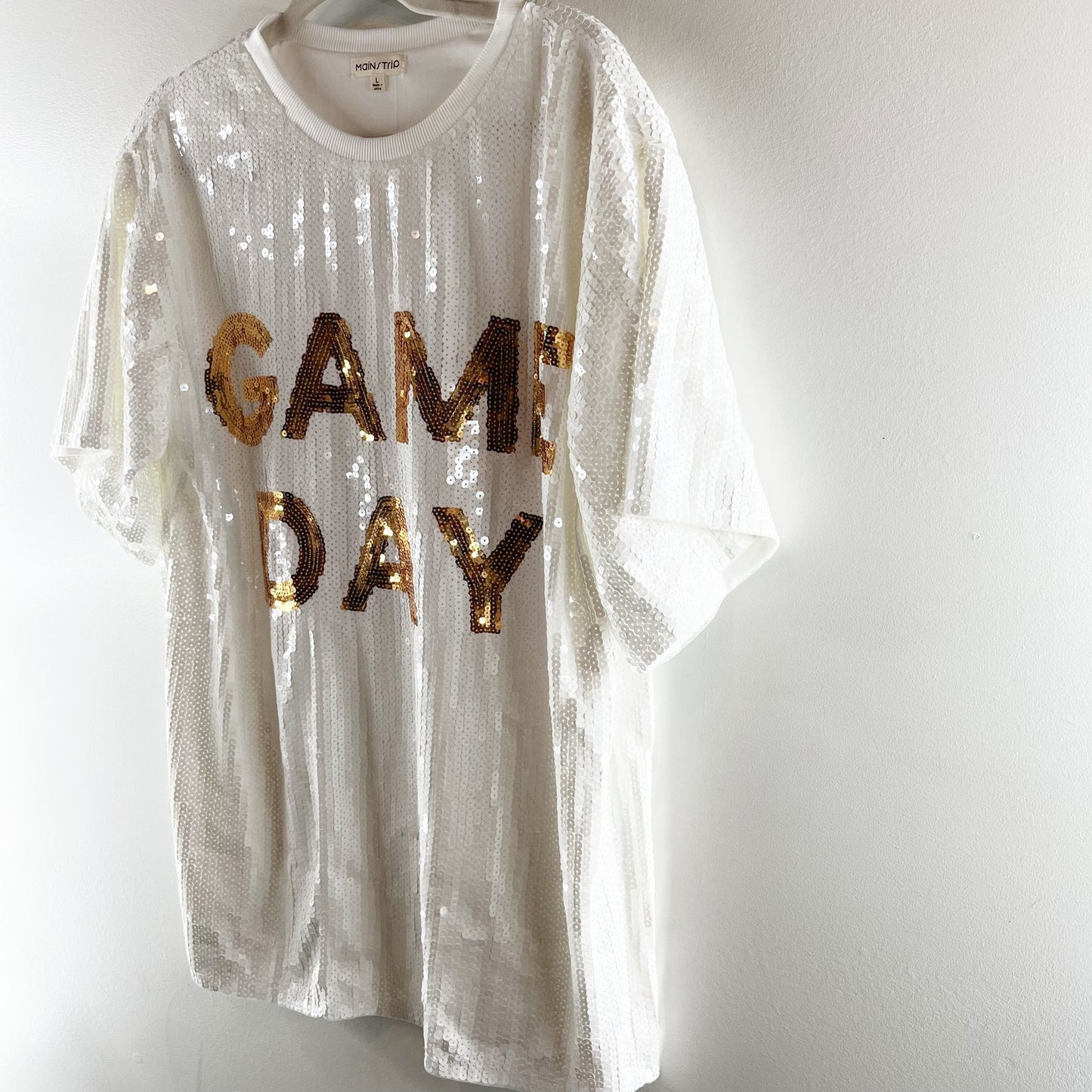 Main Strip Game Day Sequin Short Sleeve Crew Neck Tunic T-Shirt White Large