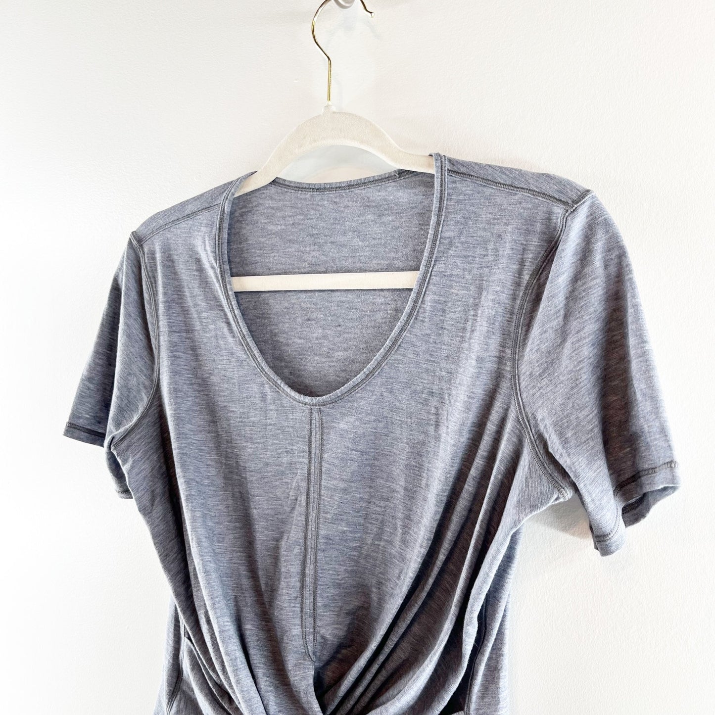 Lululemon Do the Daily Short Sleeve Cross-Front T-Shirt Heathered Solar Grey S