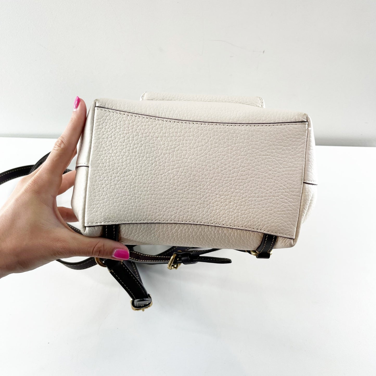 Coach Riya 21 Pebble Leather Backpack with Leather Top Handle Cream White