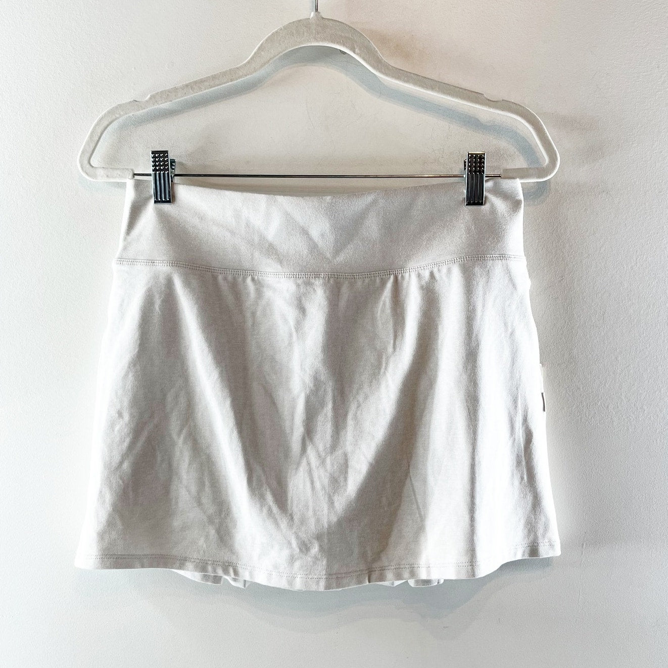 Vuori Halo Pull On High Waisted Performance Mini Skirt Salt Heather Medium