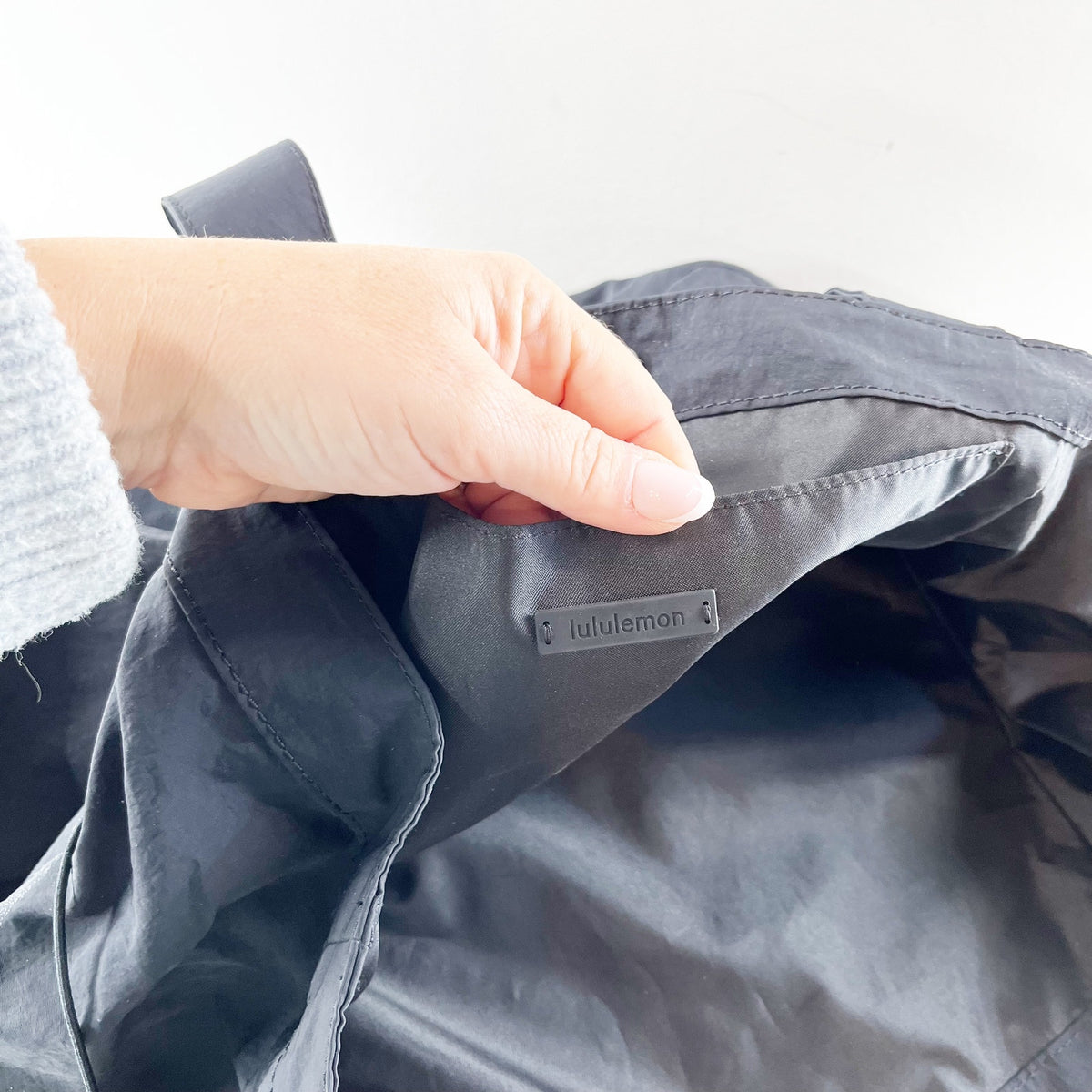Lululemon Side Cinch Shopper Bag Tote Black