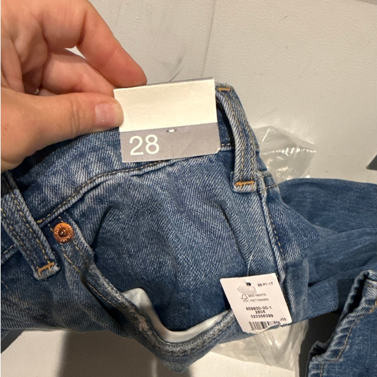 GAP Mid Rise Rigid Relaxed Flare Jeans Blue Light Indigo 6 Long Tall