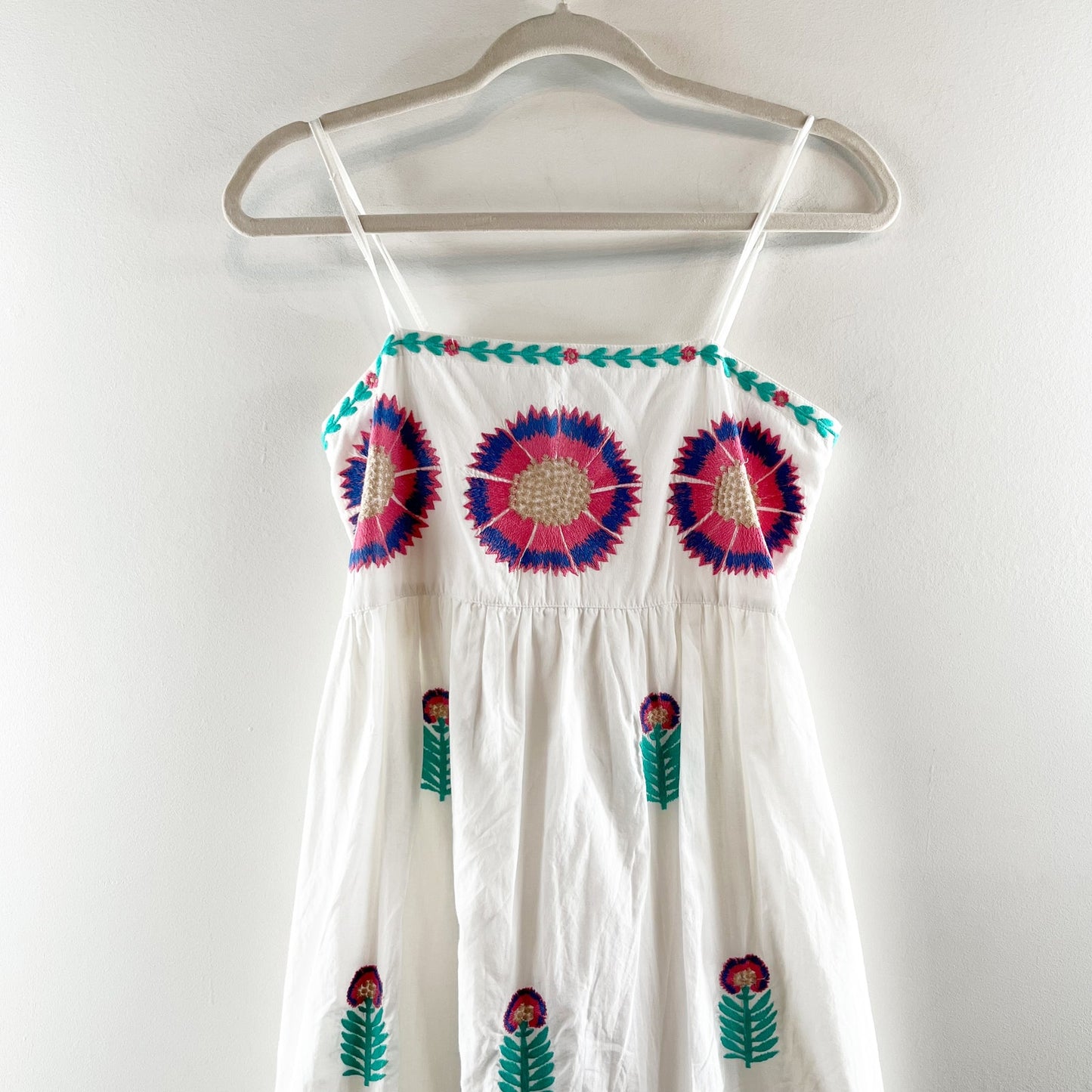 Tuckernuck Nimo with Love Flower Agate Embroidered Midi Dress White Small