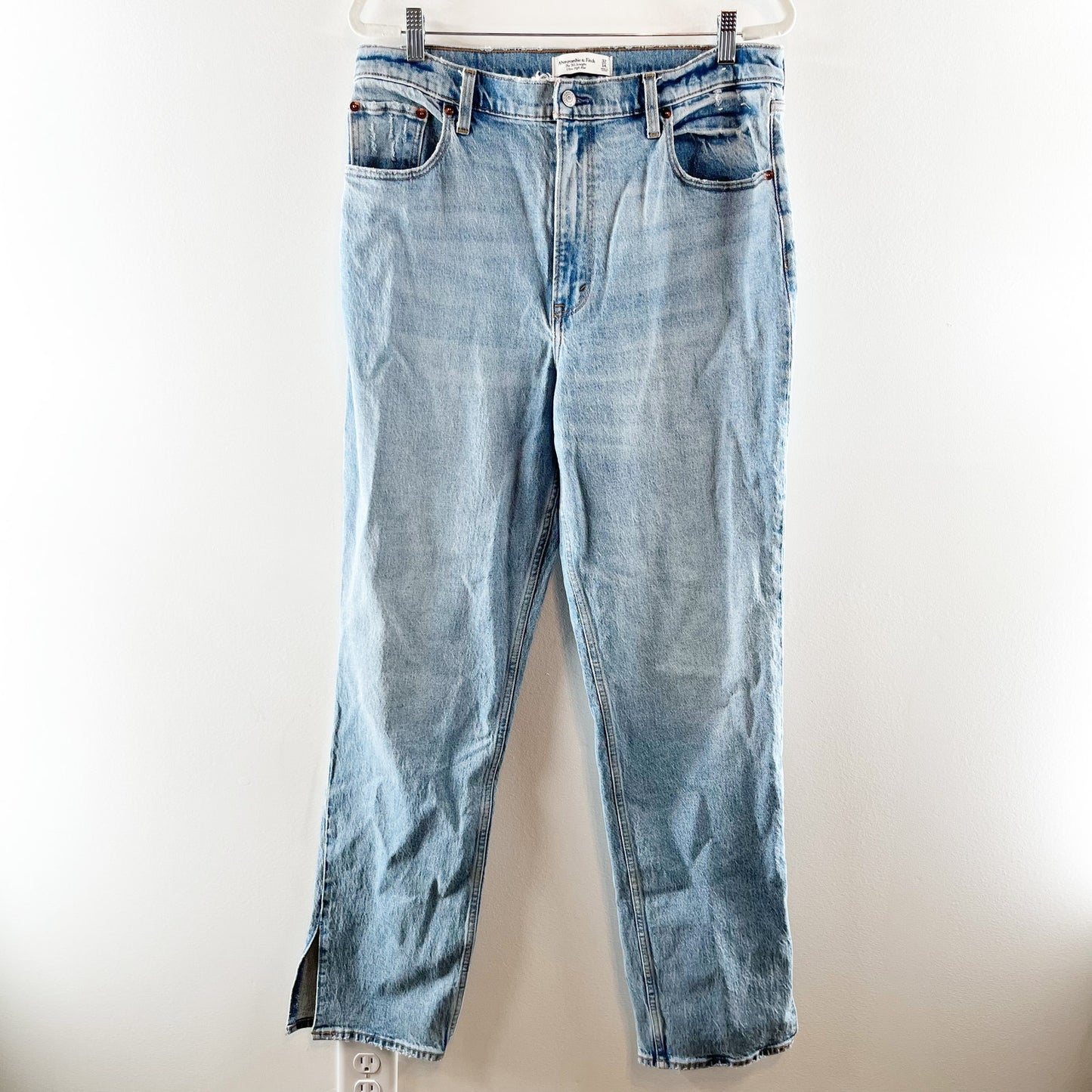 Abercrombie The 90's Straight Leg Ultra High Rise Slit Hem Jeans Blue 32 / 14 L