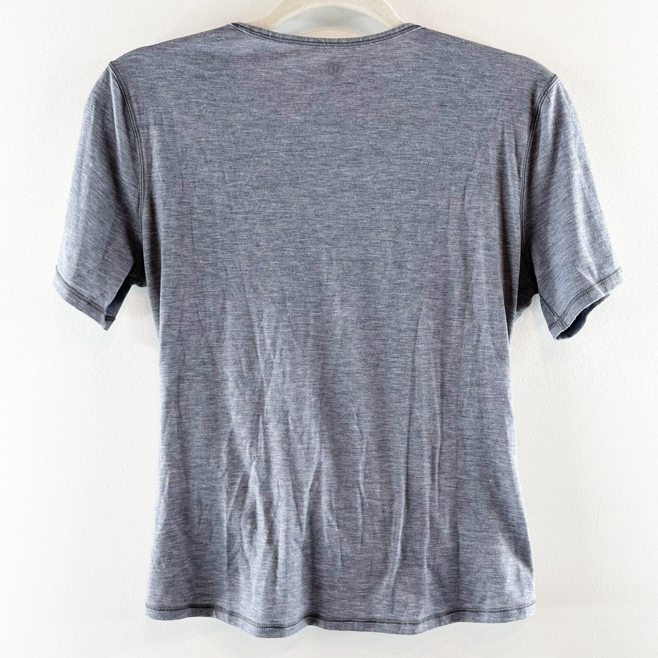 Lululemon Do the Daily Short Sleeve Cross-Front T-Shirt Heathered Solar Grey S