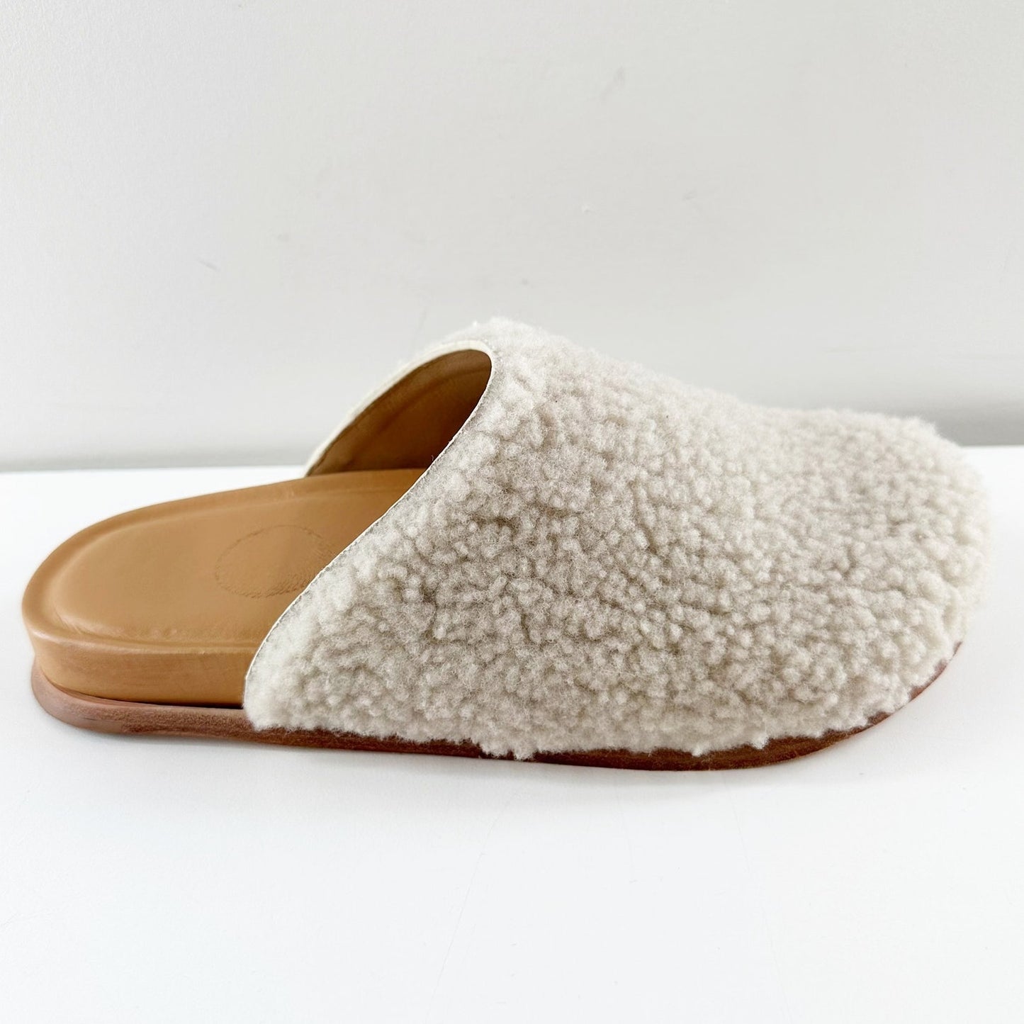 Wal & Pai Ogden Shearling Slip On Round Toe Padded Mules Clog White / Tan 39