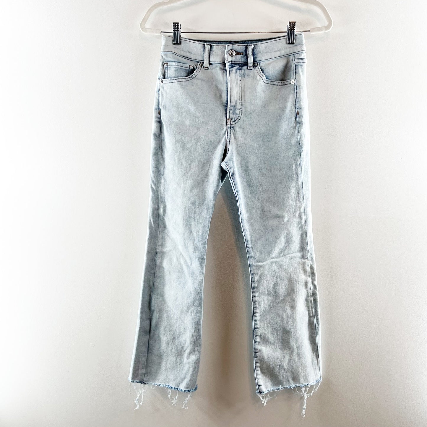 Express High Rise Cropped Flare Raw Hem Light Wash Jeans Blue 4