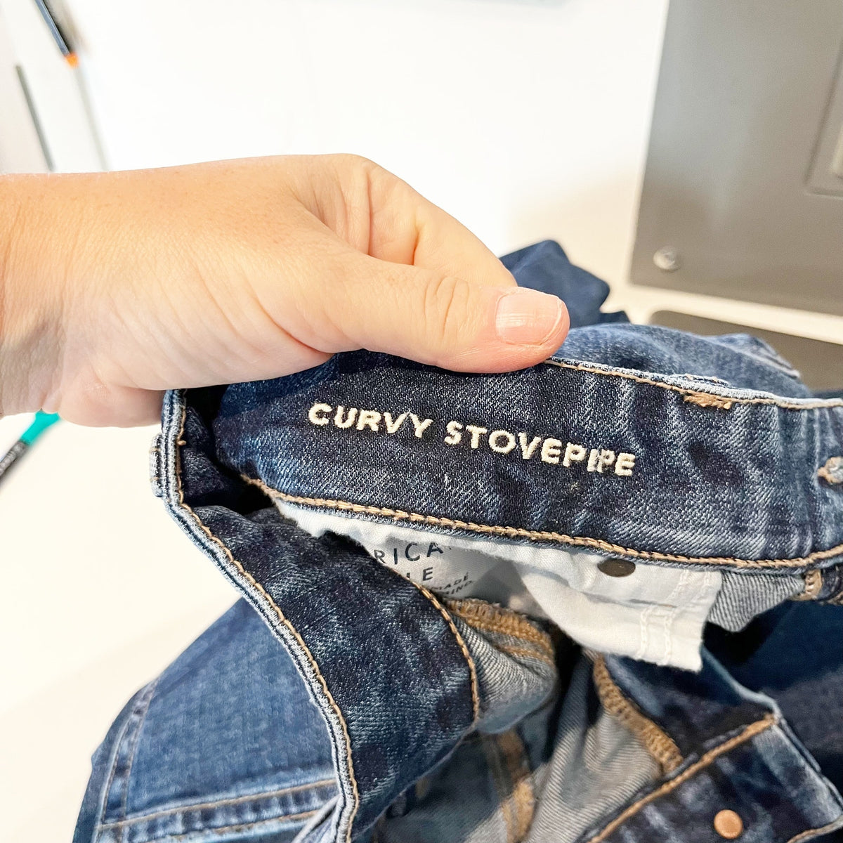 American Eagle Curvy Mid Rise Stovepipe Straight Leg Dark Wash Jeans Blue 10