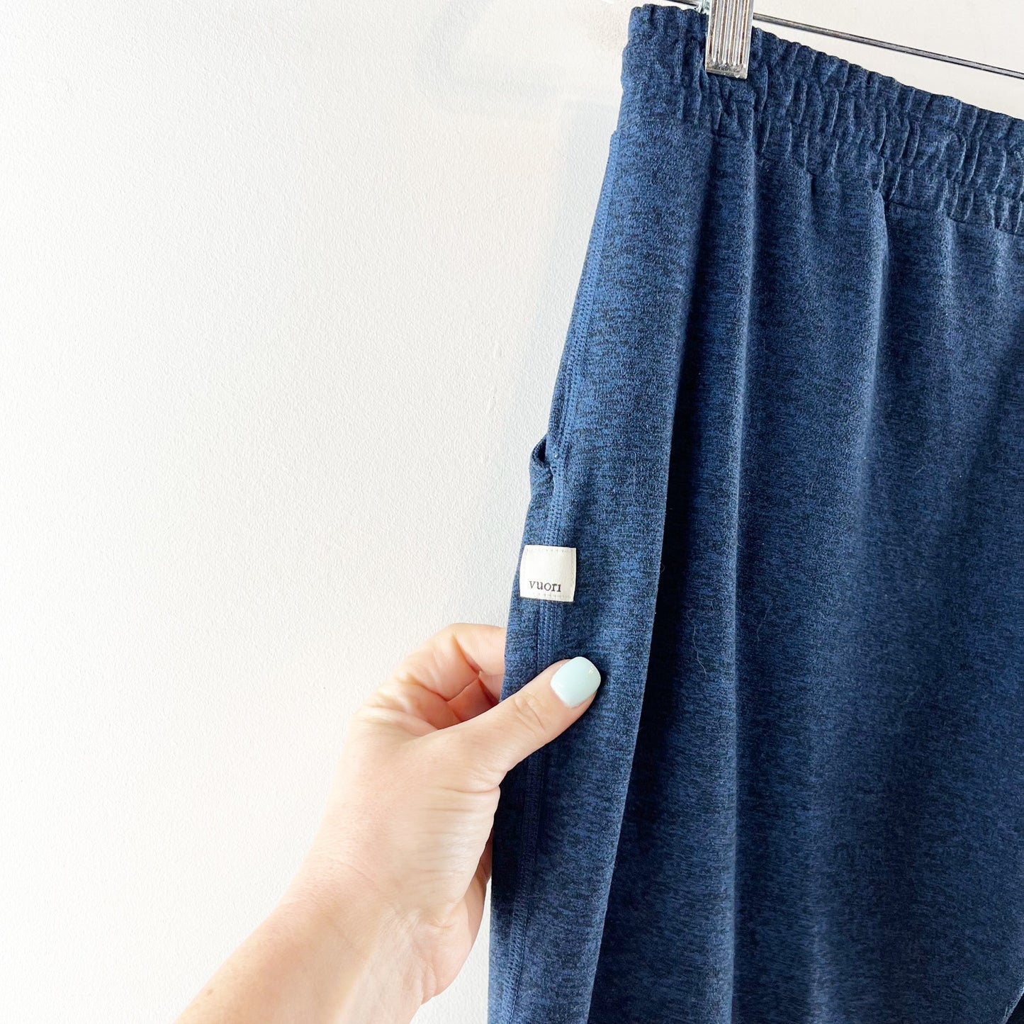 Vuori Performance Jogger Pants Midnight Heather Navy Blue Small