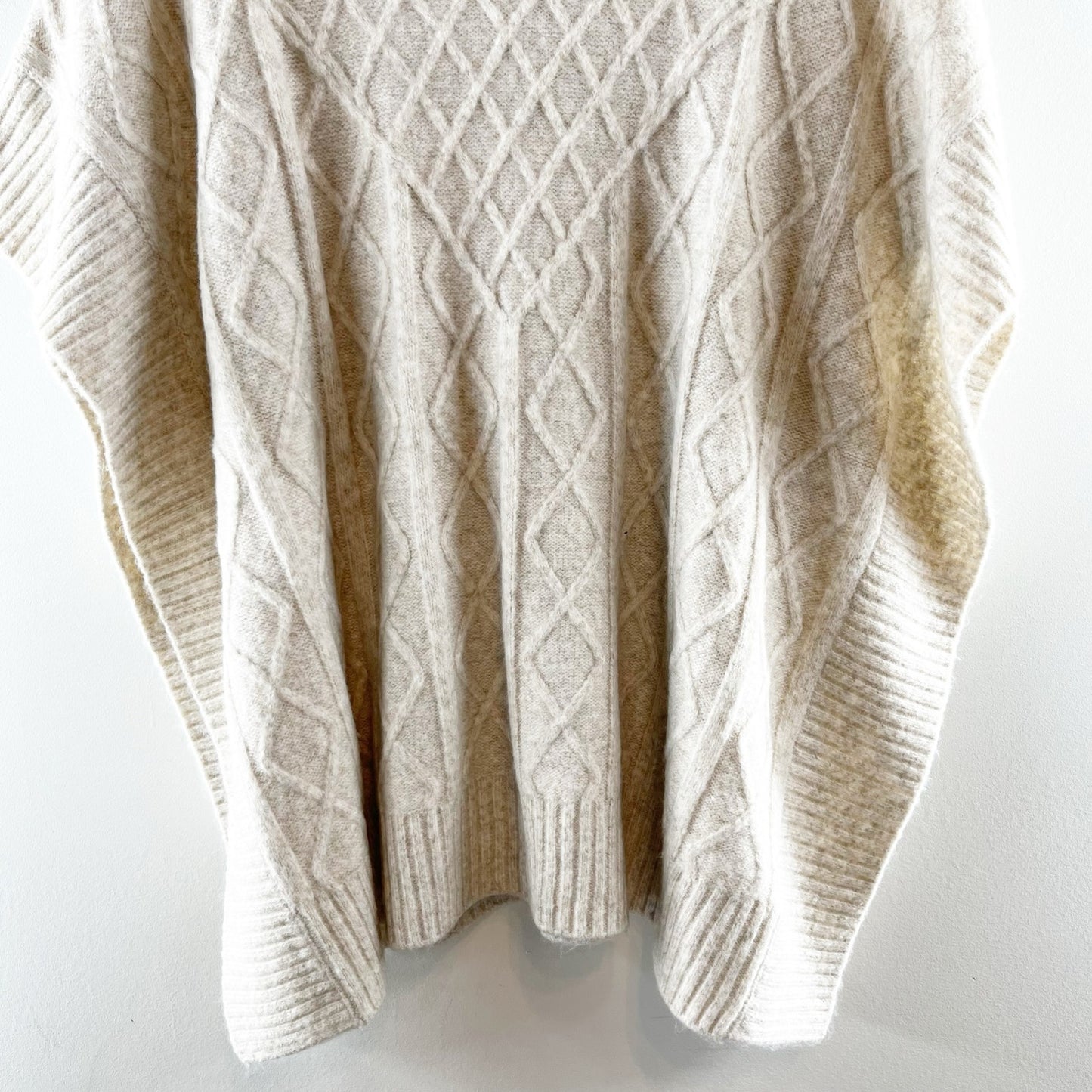 LOFT Cable Knit Short Sleeve Turtleneck Poncho Sweater Beige Cream XS / S