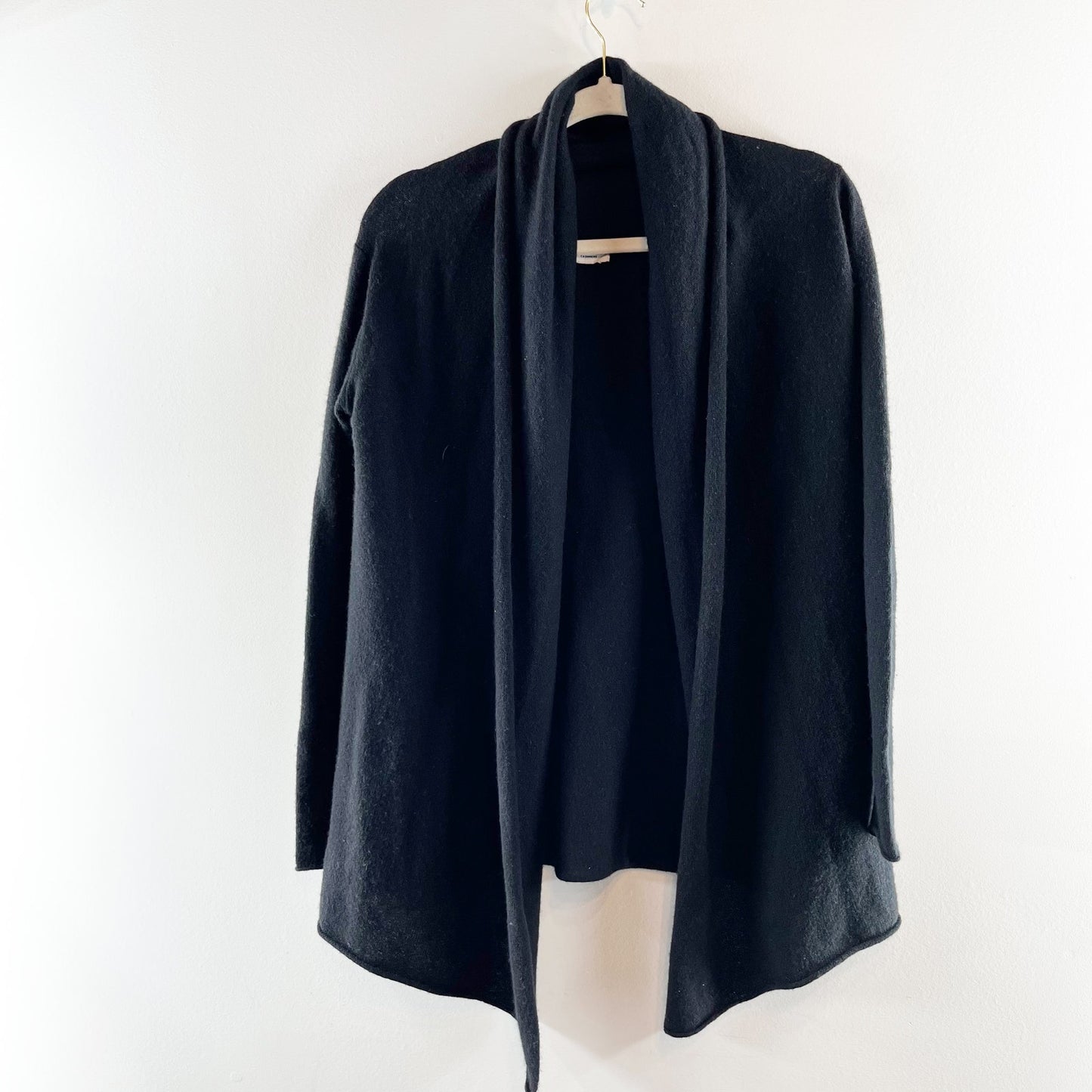 Club Monaco Cristina 100% Cashmere Shawl Lapel Cardigan Sweater Black Small
