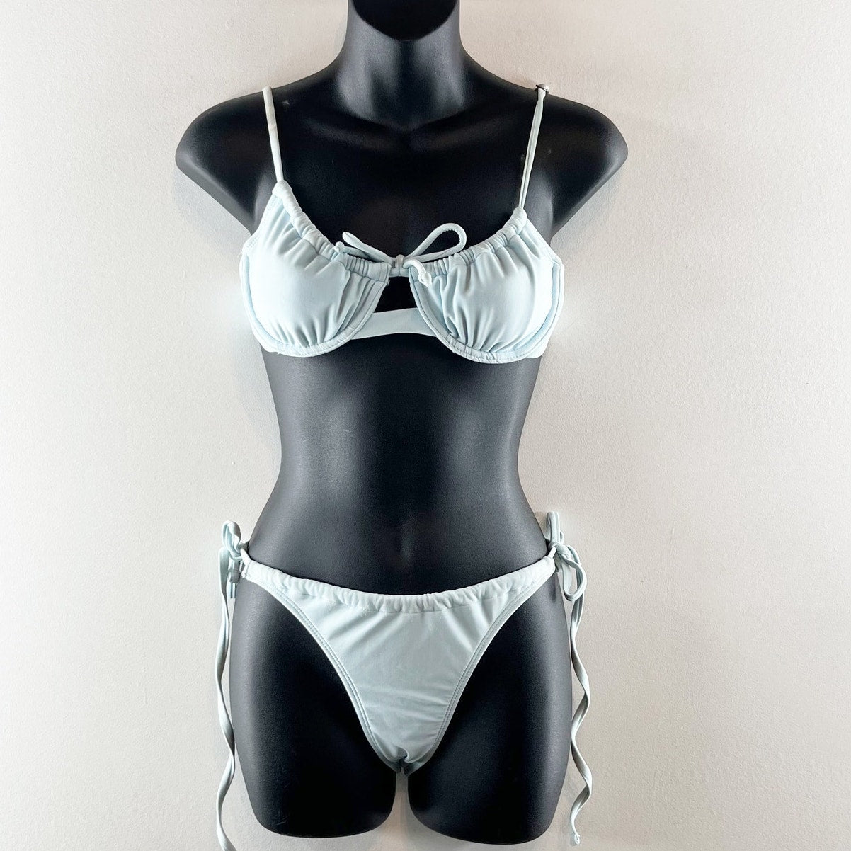 Xhilaration Shirred Underwire Top & Side-Tie Bikini Bottom Set Light Blue Medium