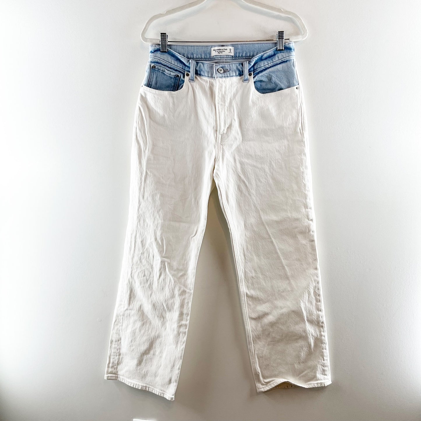 Abercrombie & Fitch High Rise 90s Relaxed Straight Leg Jeans White Blue 29 / 8