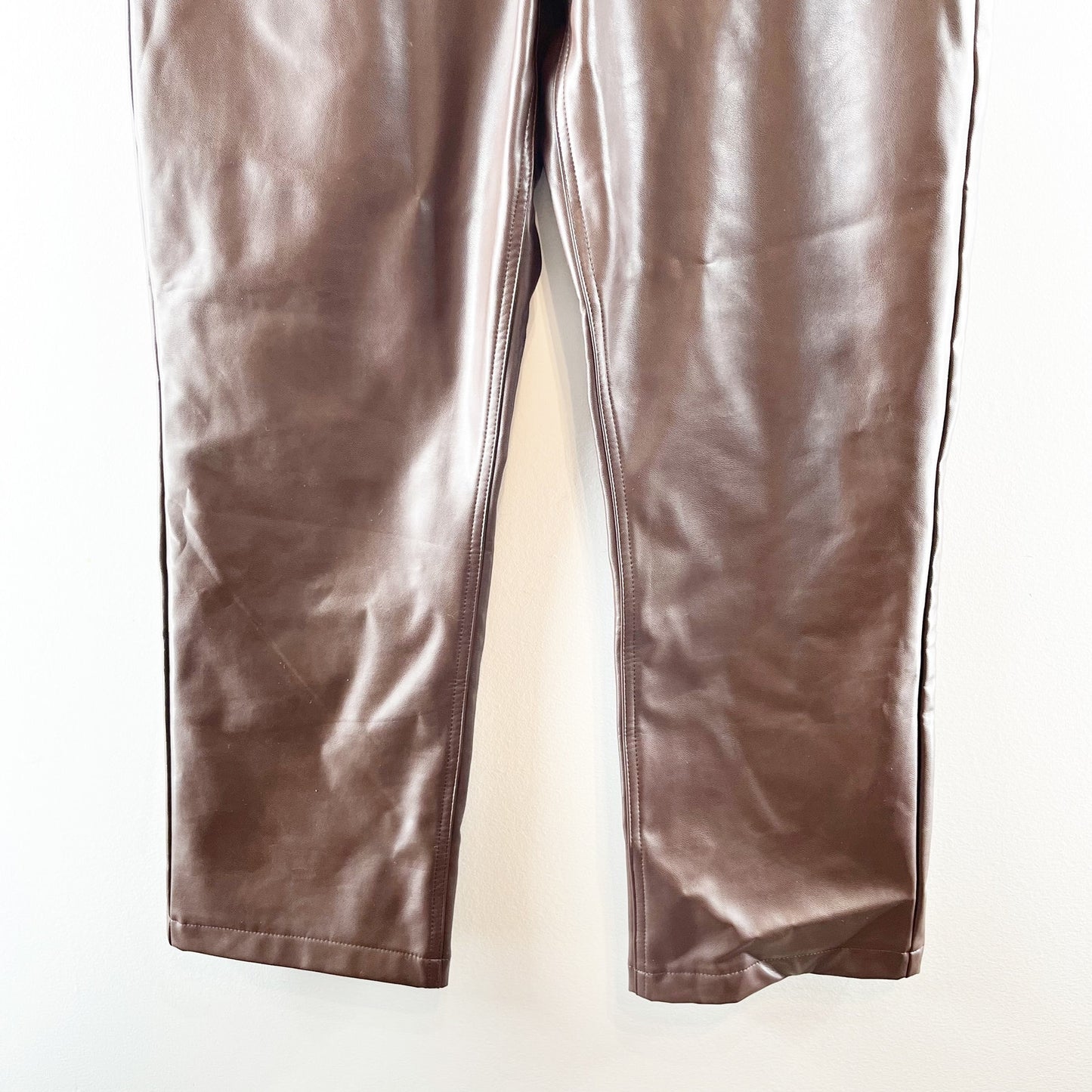 Abercrombie '90's Straight Ultra High Rise Curve Love Faux Leather Pants Brown 8