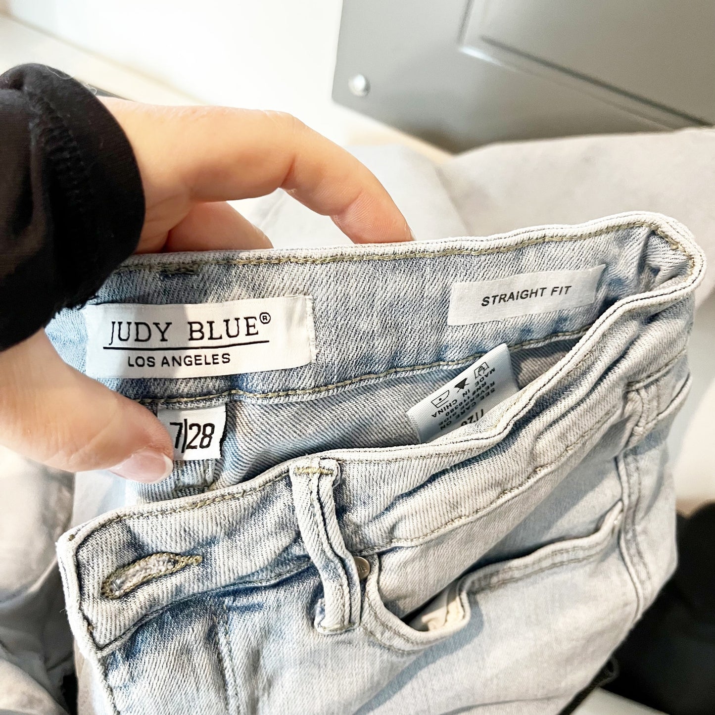 Judy Blue High Waisted Light Wash Denim Straight Fit Jeans Light Blue 7 / 28